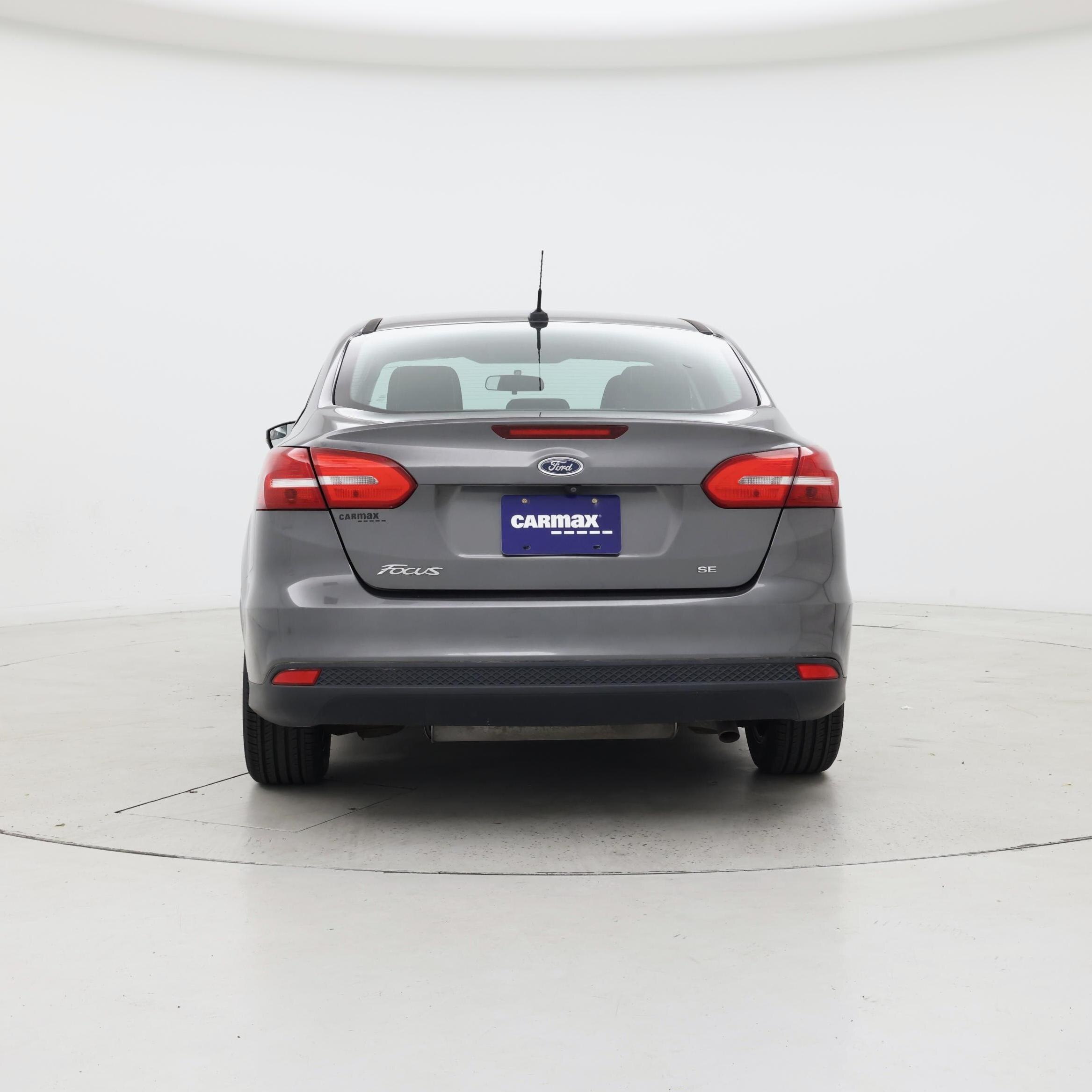 Thumbnail: 2016 Ford Focus - 6