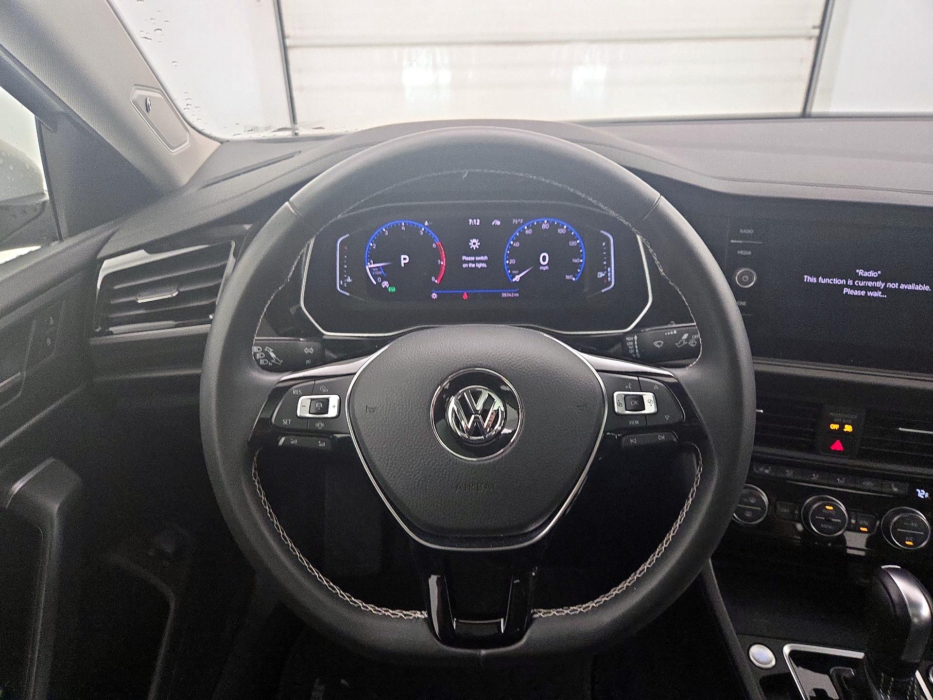 Thumbnail: 2021 Volkswagen Jetta - 10