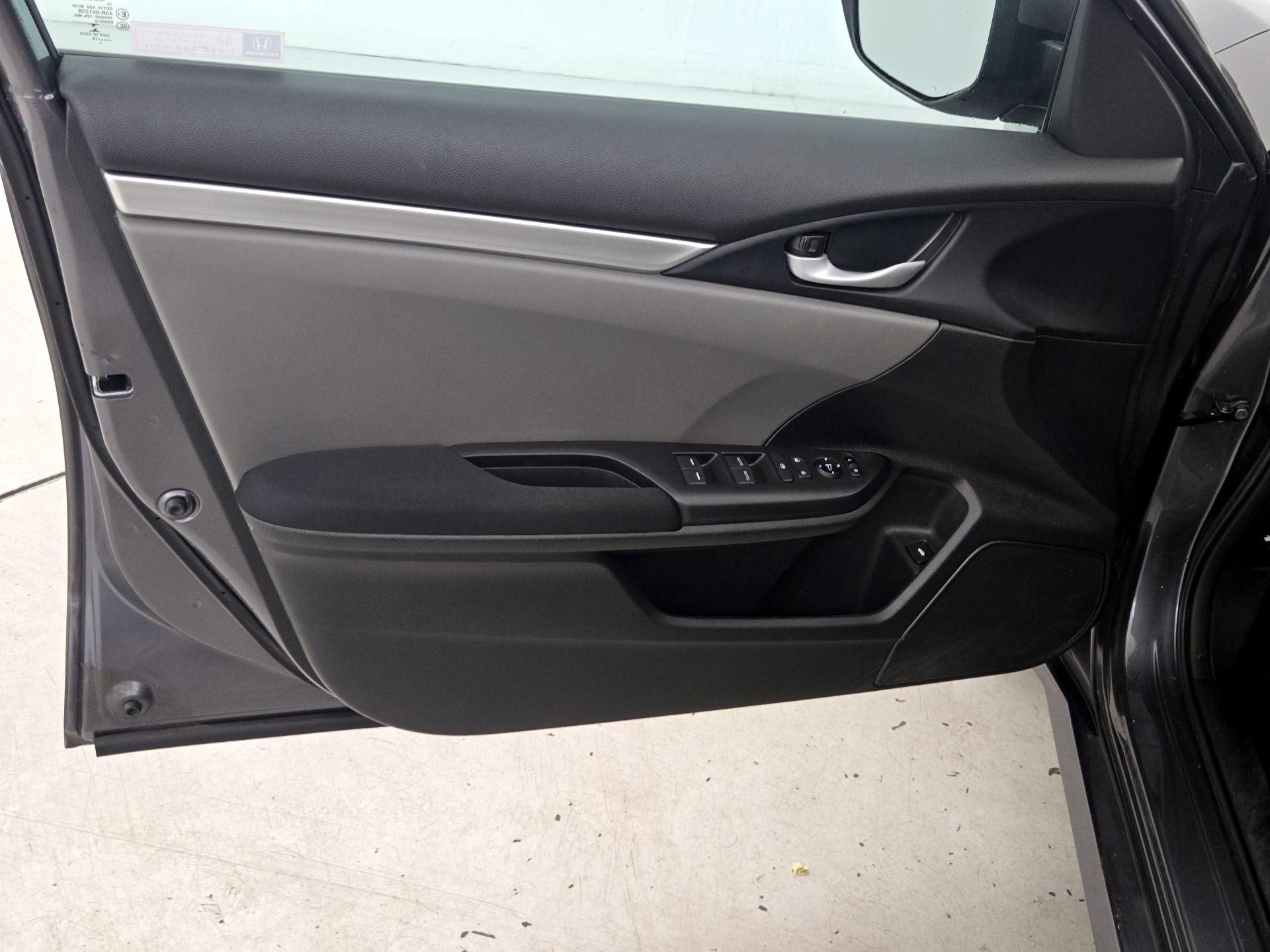 Thumbnail: 2019 Honda Civic - 12