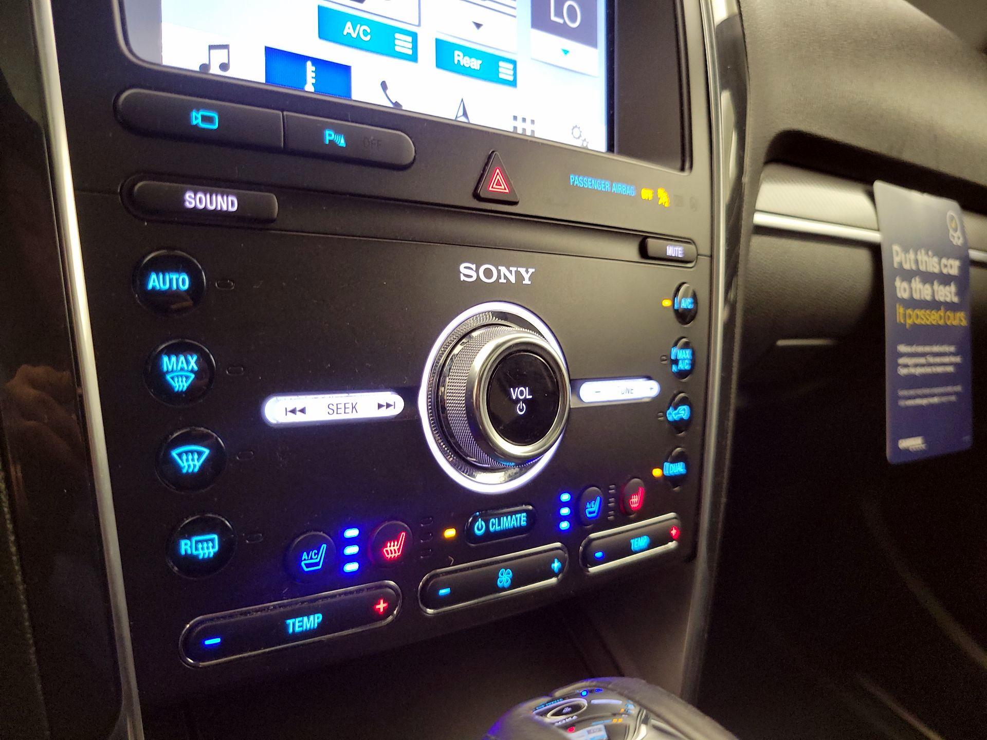 Thumbnail: 2019 Ford Explorer - 17