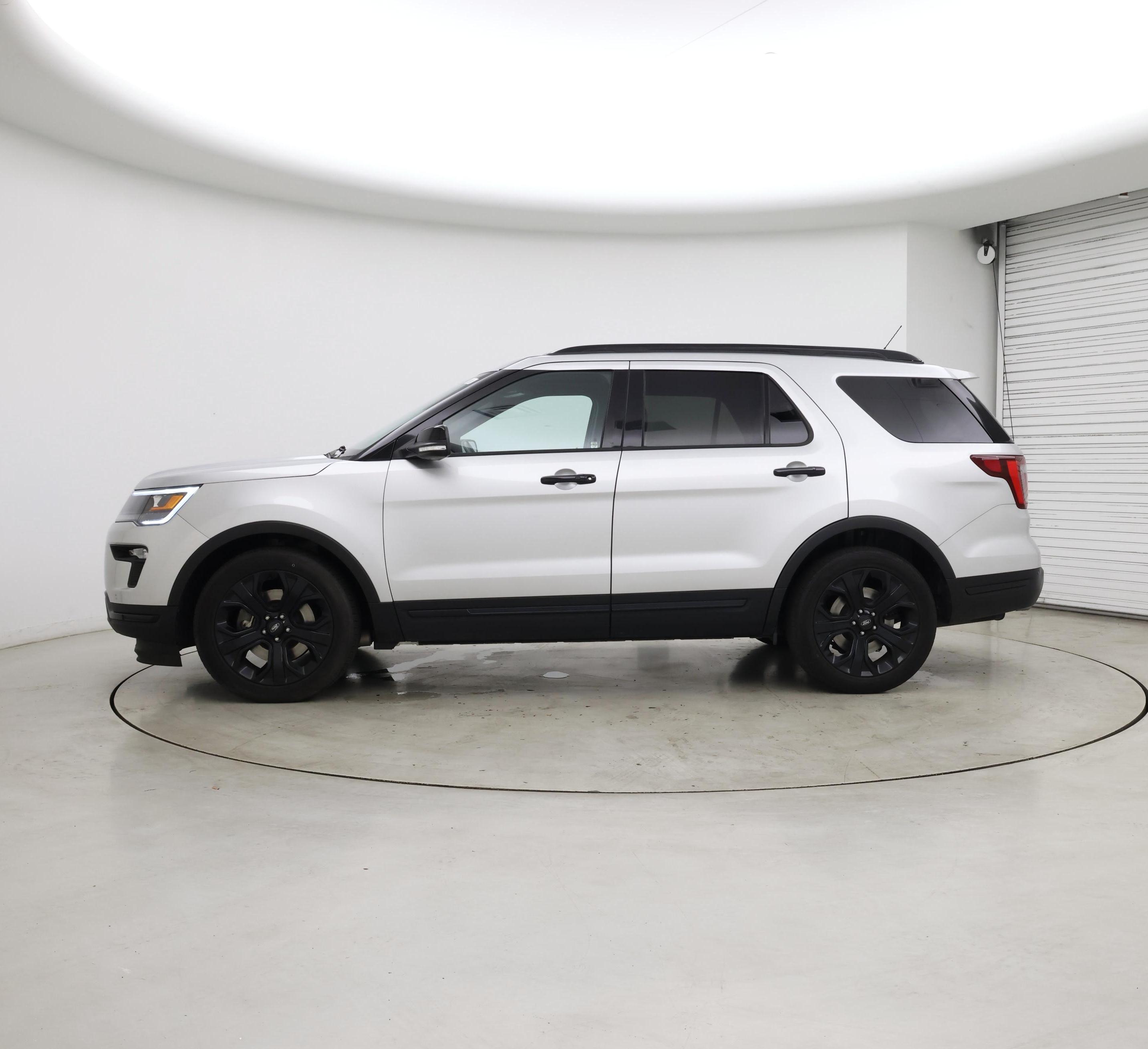 Thumbnail: 2019 Ford Explorer - 3