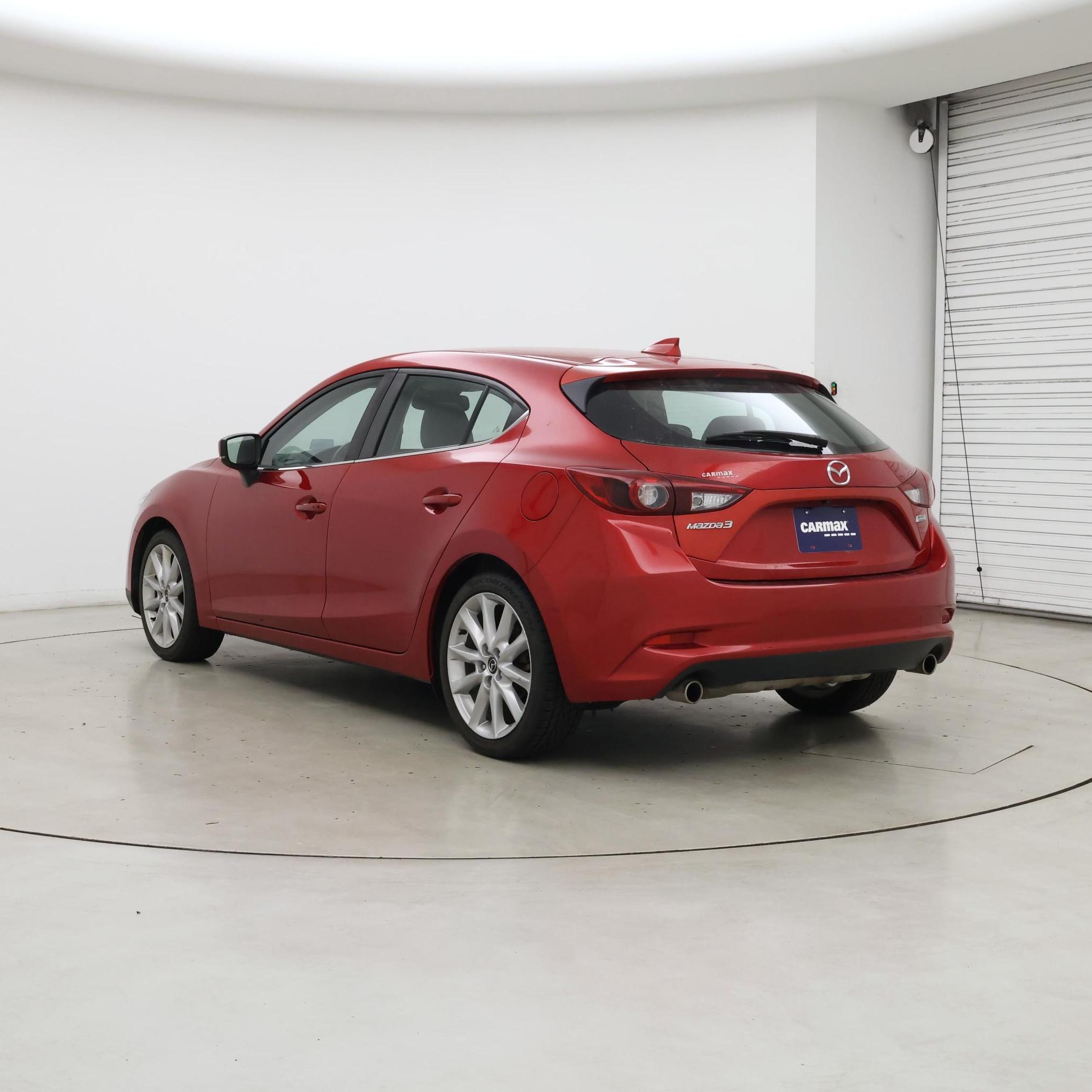 Thumbnail: 2017 Mazda Mazda3 - 2