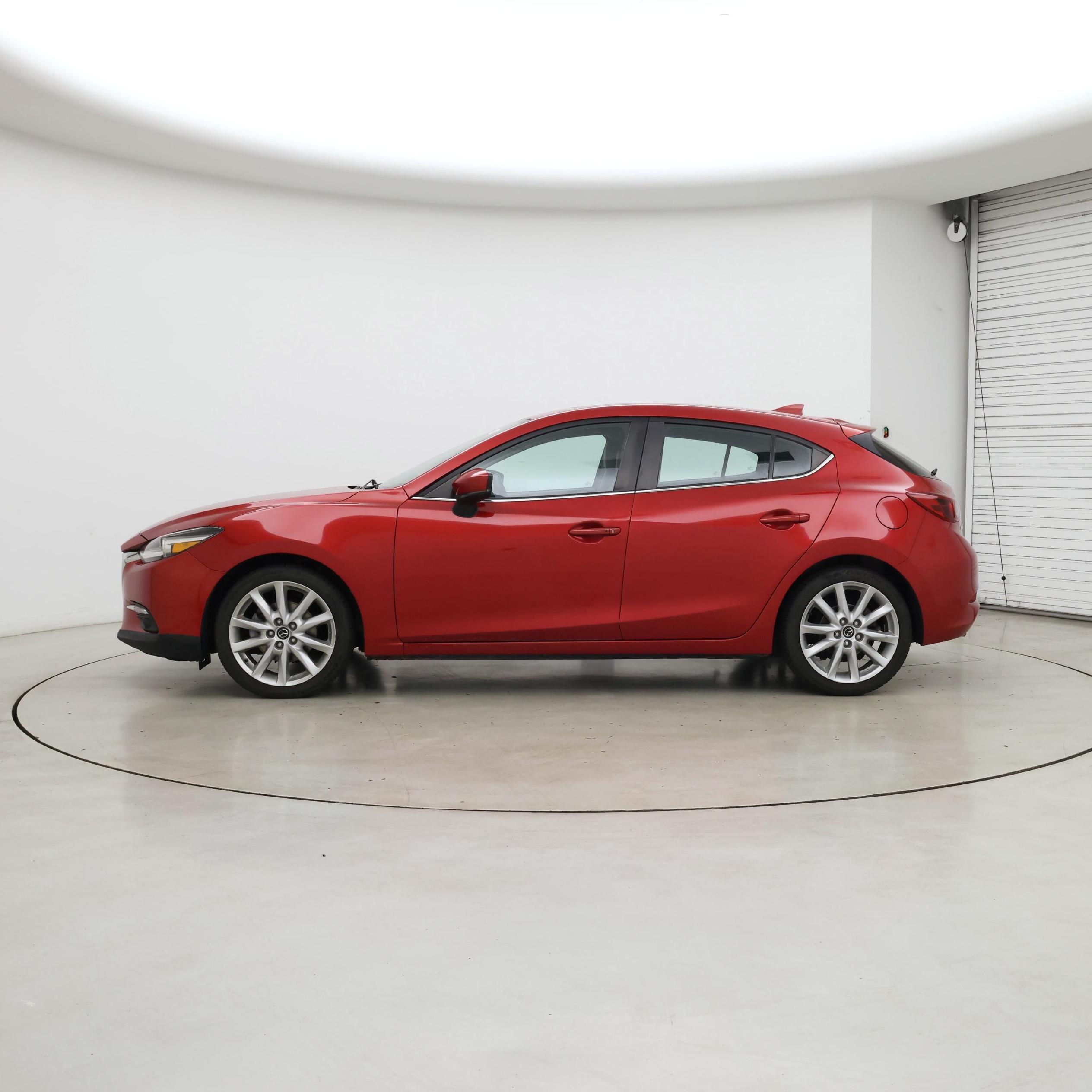 Thumbnail: 2017 Mazda Mazda3 - 3