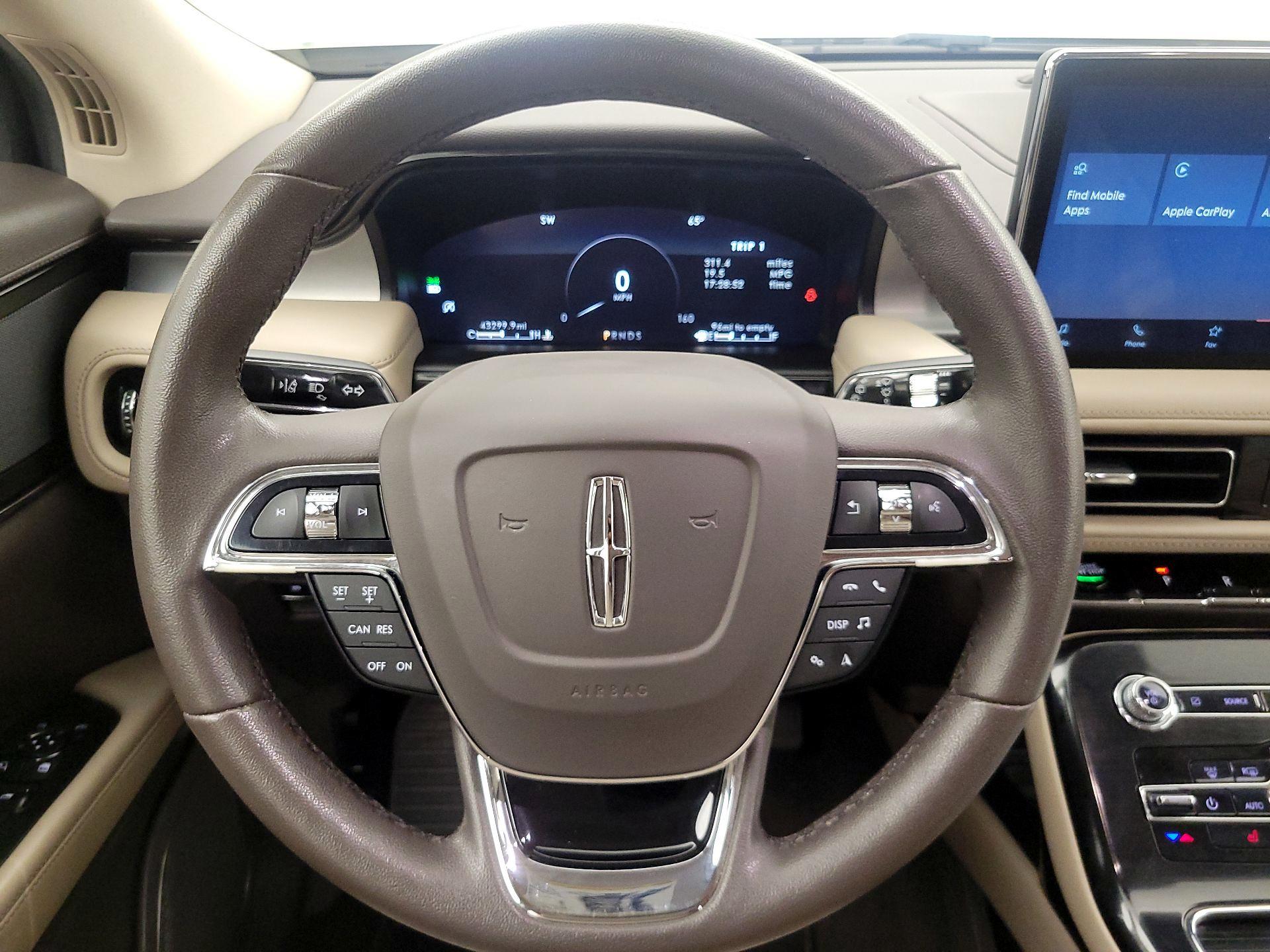 Thumbnail: 2021 Lincoln Nautilus - 10