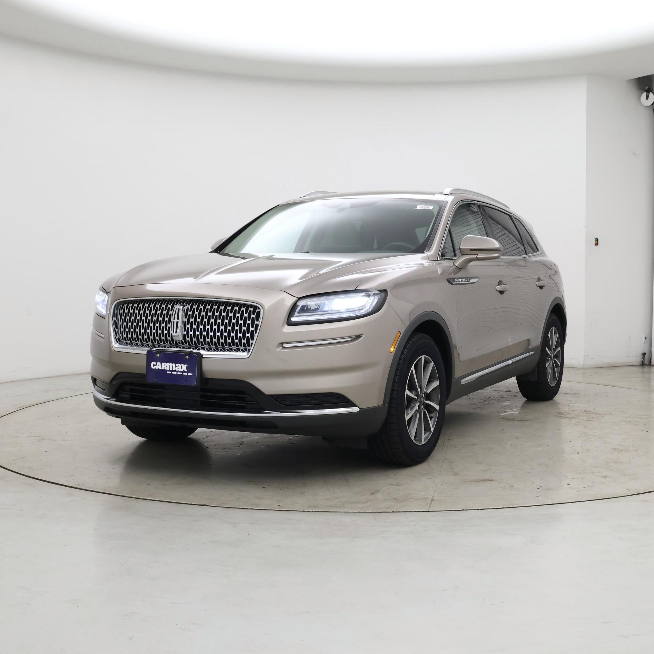 Thumbnail: 2021 Lincoln Nautilus - 4