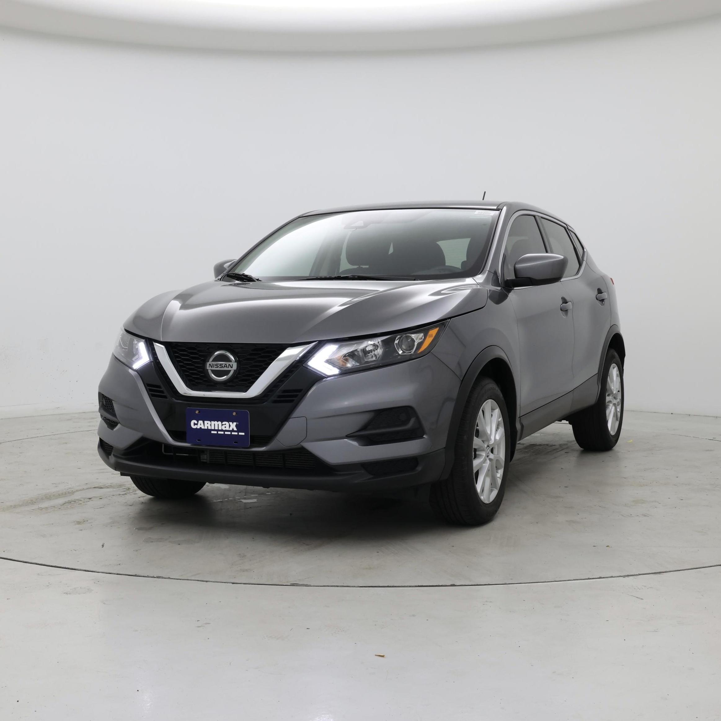 Thumbnail: 2021 Nissan Rogue Sport - 4
