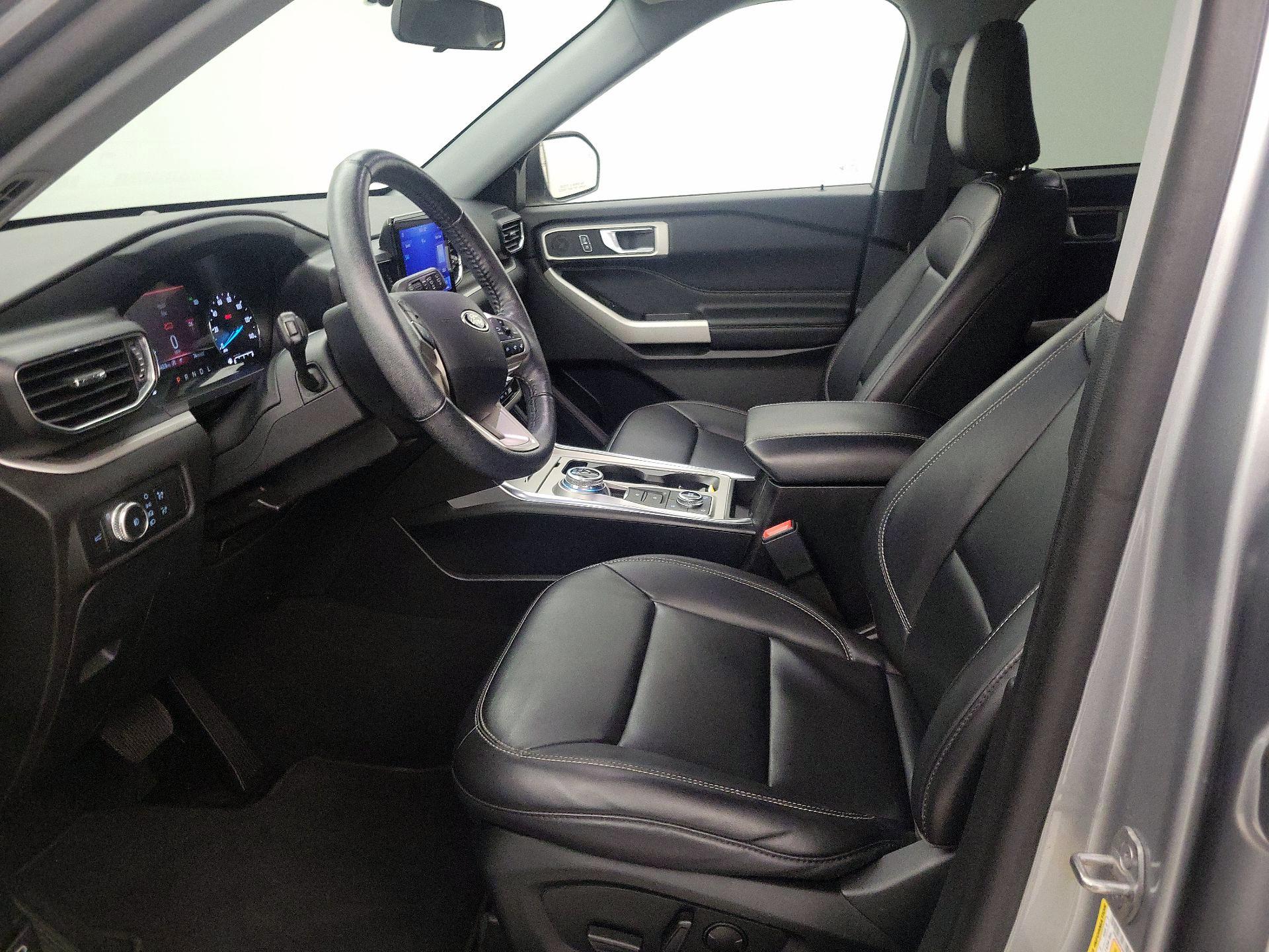 Thumbnail: 2021 Ford Explorer - 11