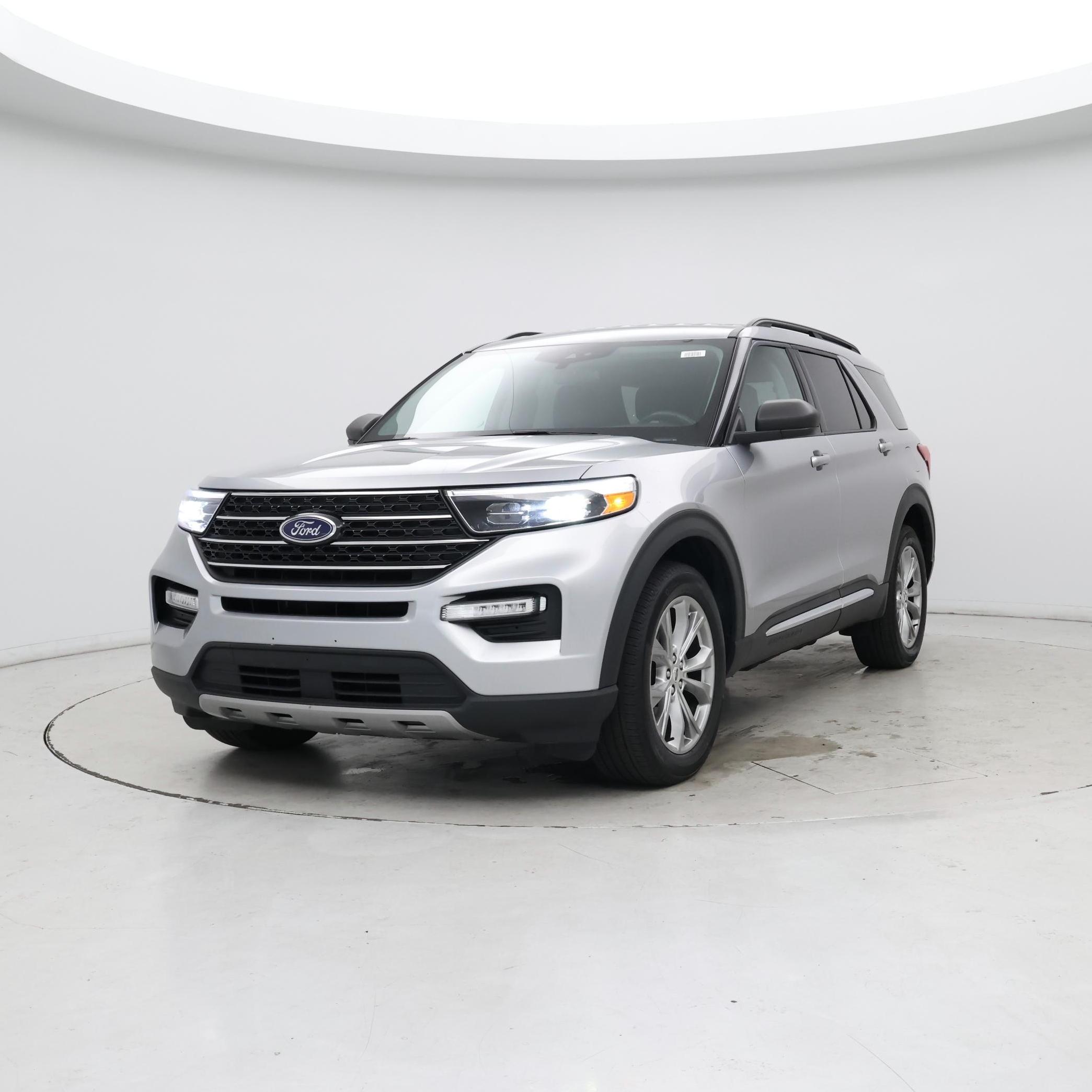 Thumbnail: 2021 Ford Explorer - 4