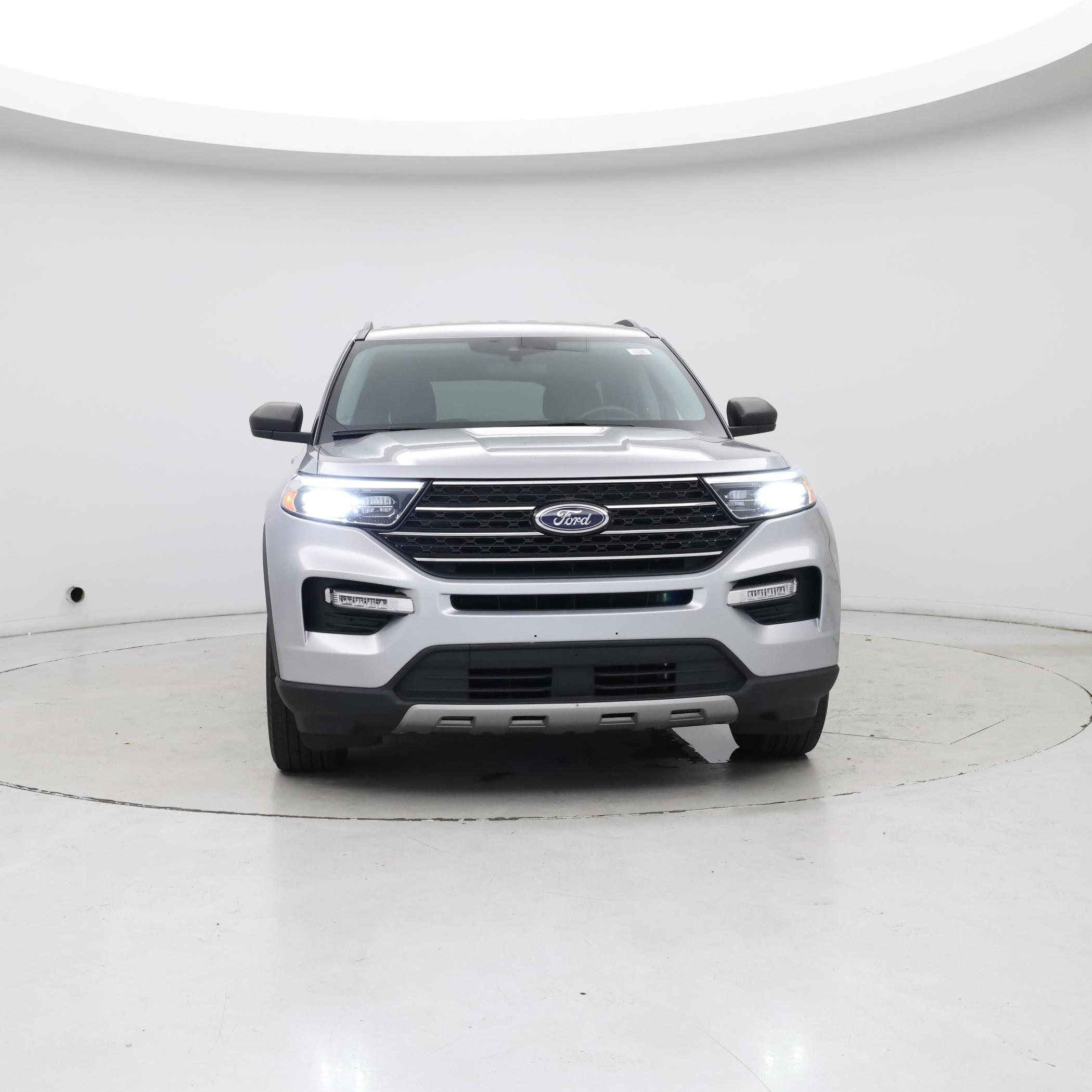 Thumbnail: 2021 Ford Explorer - 5