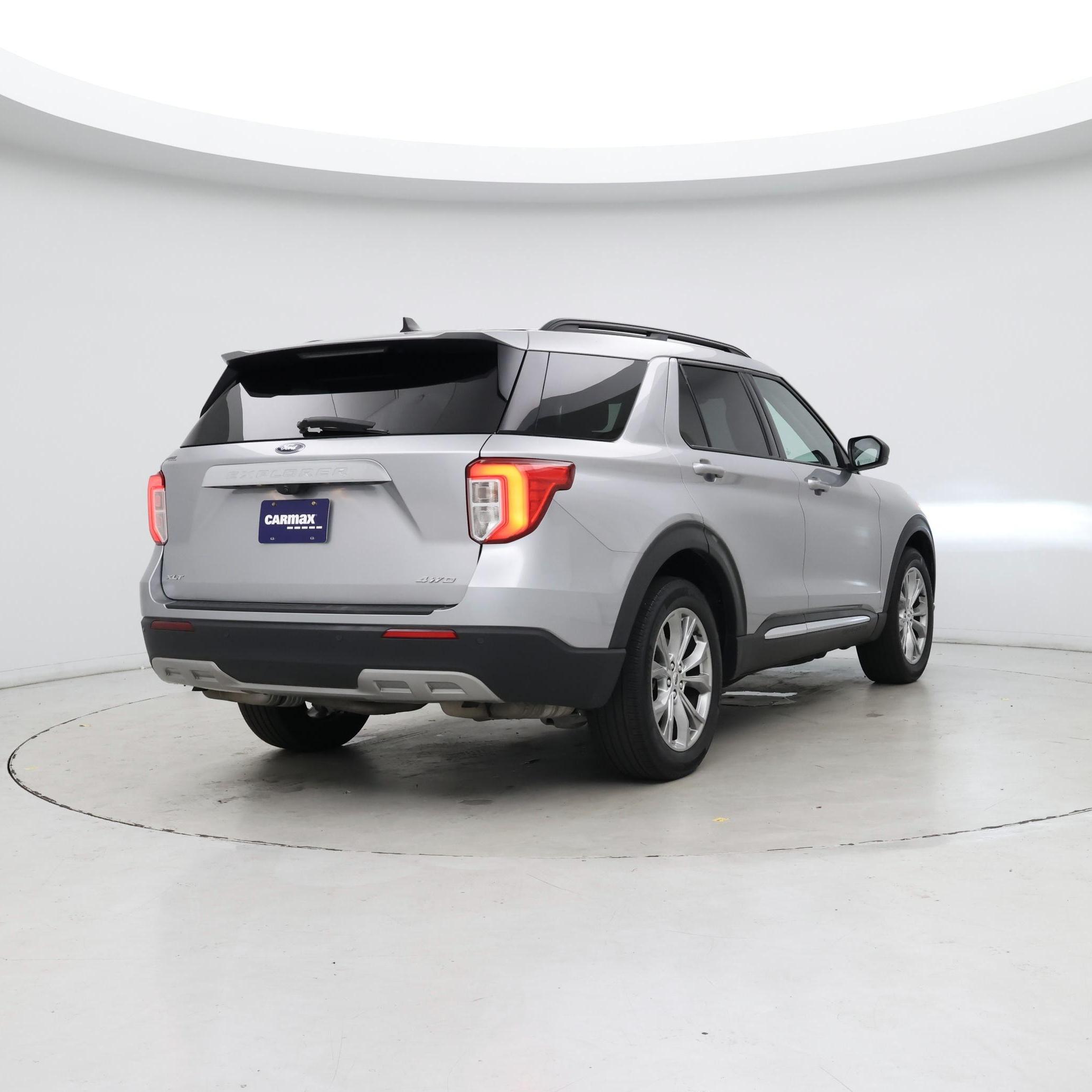 Thumbnail: 2021 Ford Explorer - 8