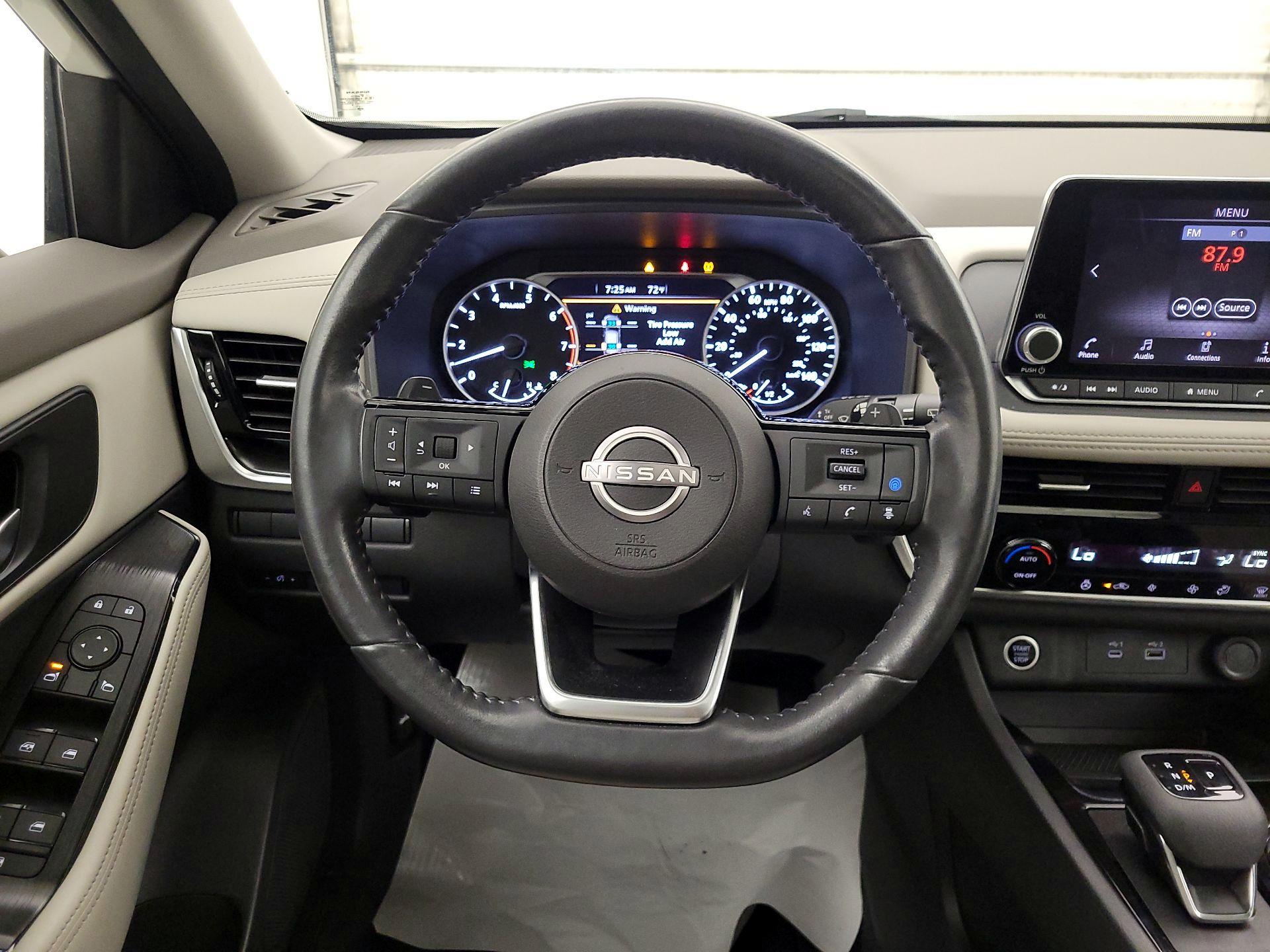 Thumbnail: 2022 Nissan Rogue - 10