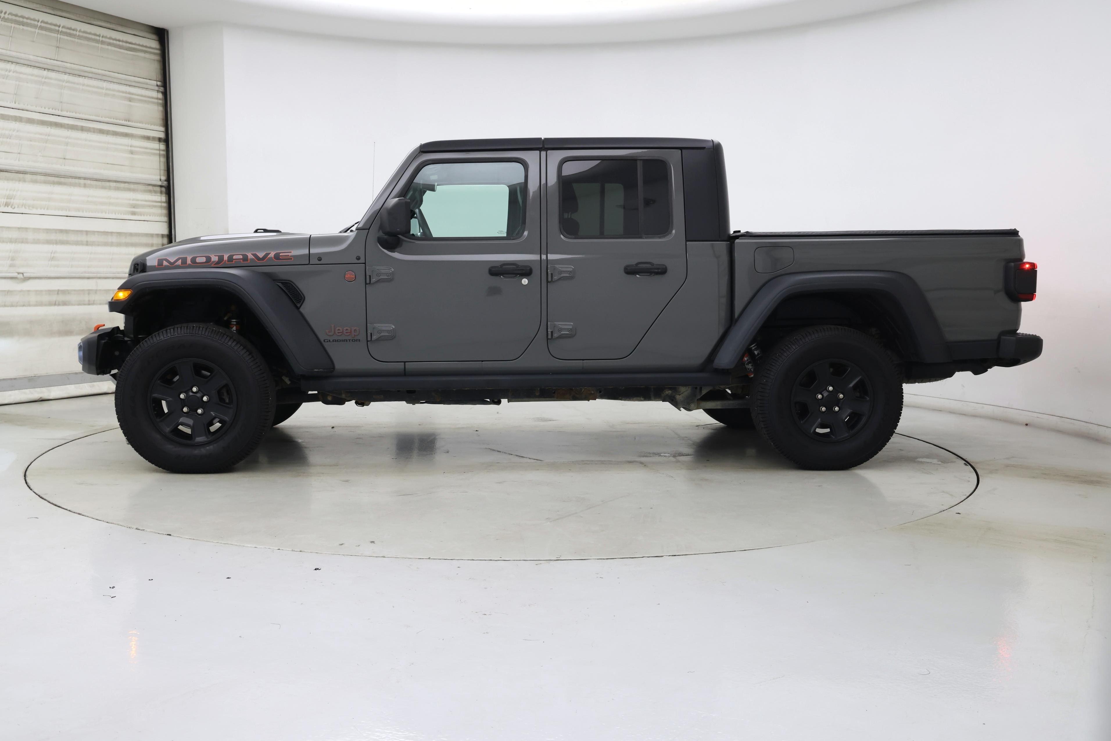 Thumbnail: 2021 Jeep Gladiator - 3