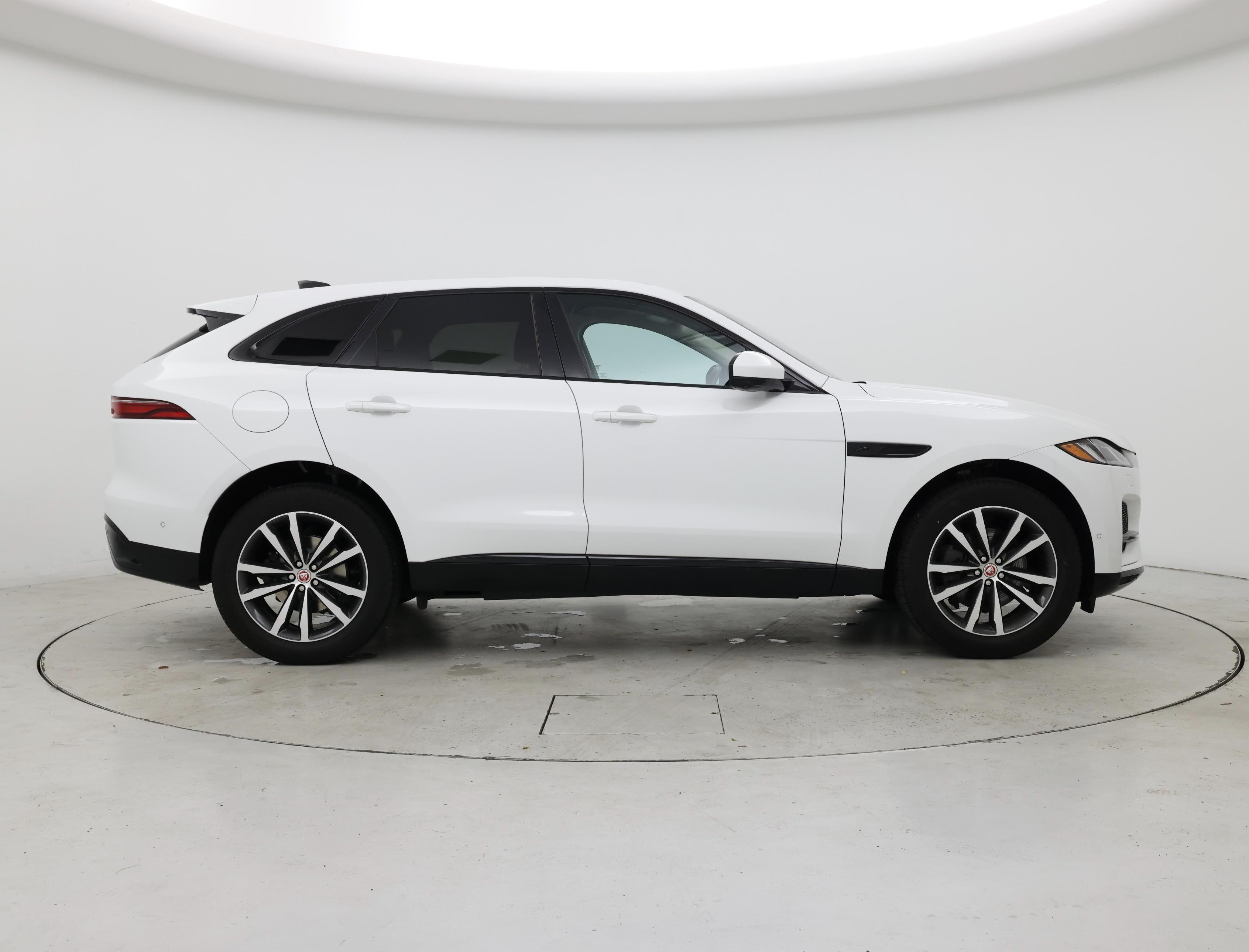 Thumbnail: 2021 Jaguar F-Pace - 7