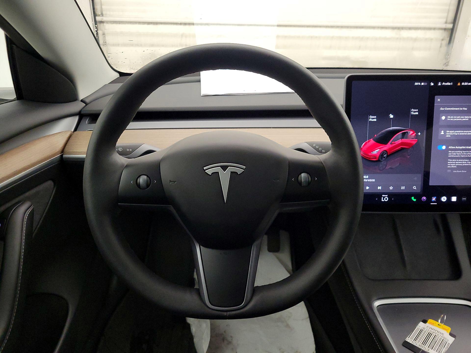 Thumbnail: 2023 Tesla Model 3 - 10