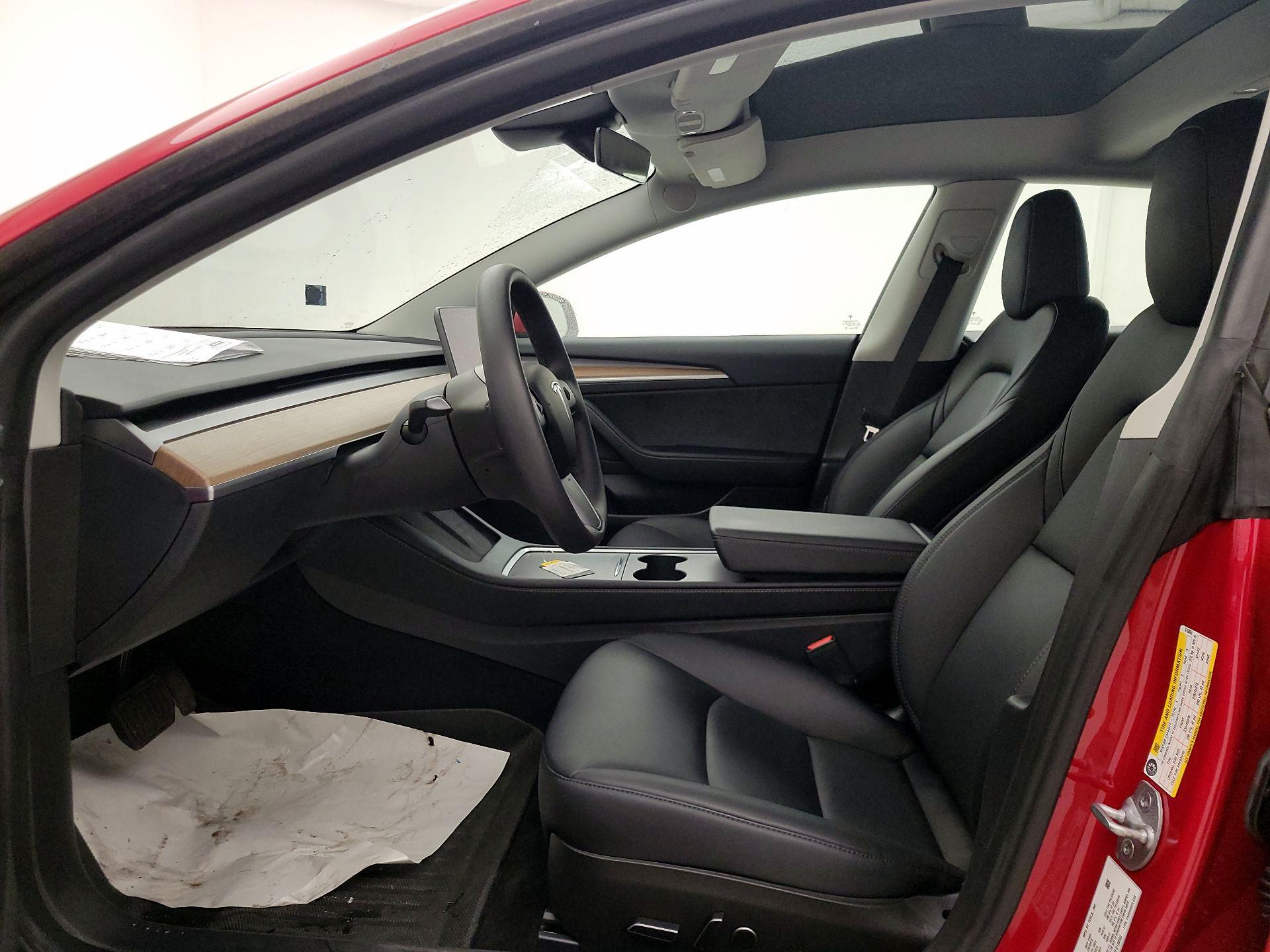 Thumbnail: 2023 Tesla Model 3 - 11