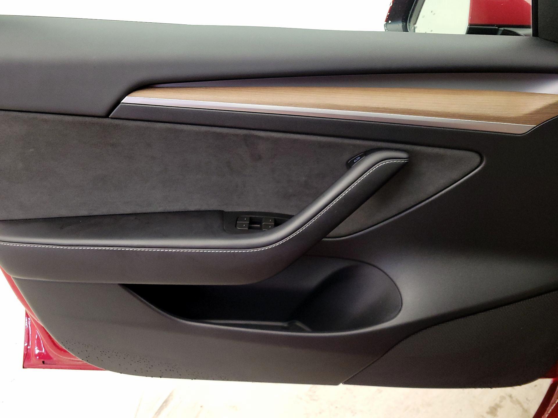 Thumbnail: 2023 Tesla Model 3 - 12