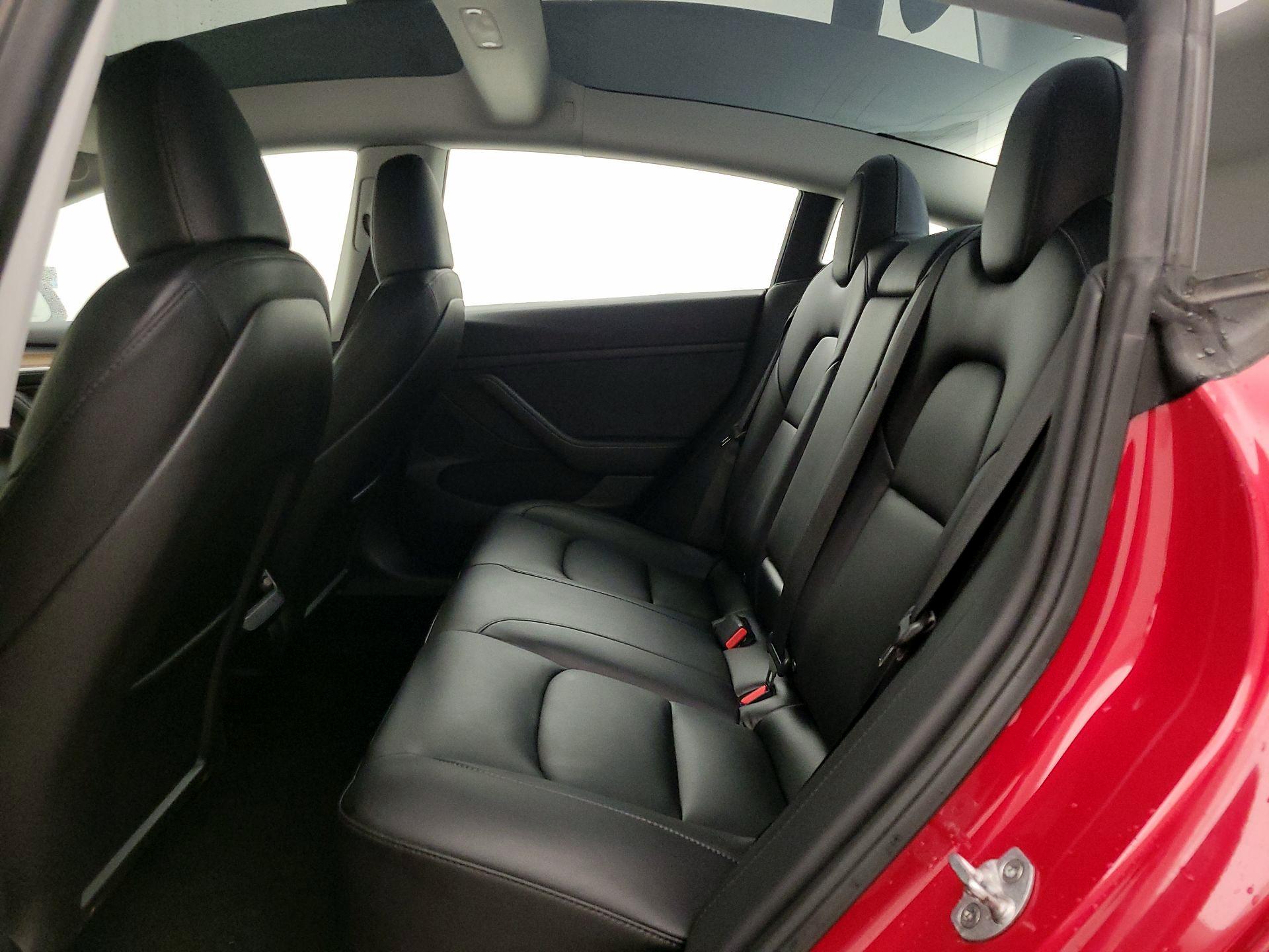 Thumbnail: 2023 Tesla Model 3 - 19