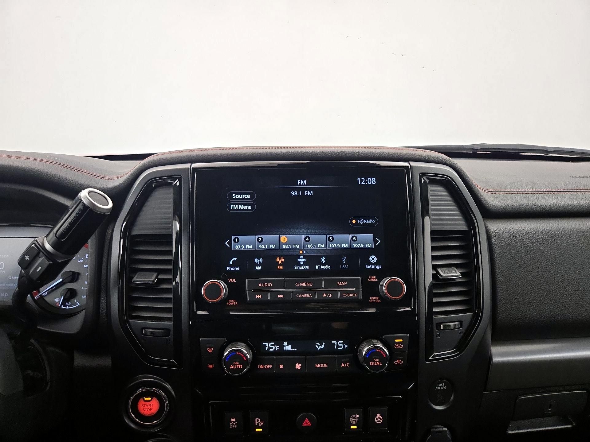 Thumbnail: 2021 Nissan Titan - 16