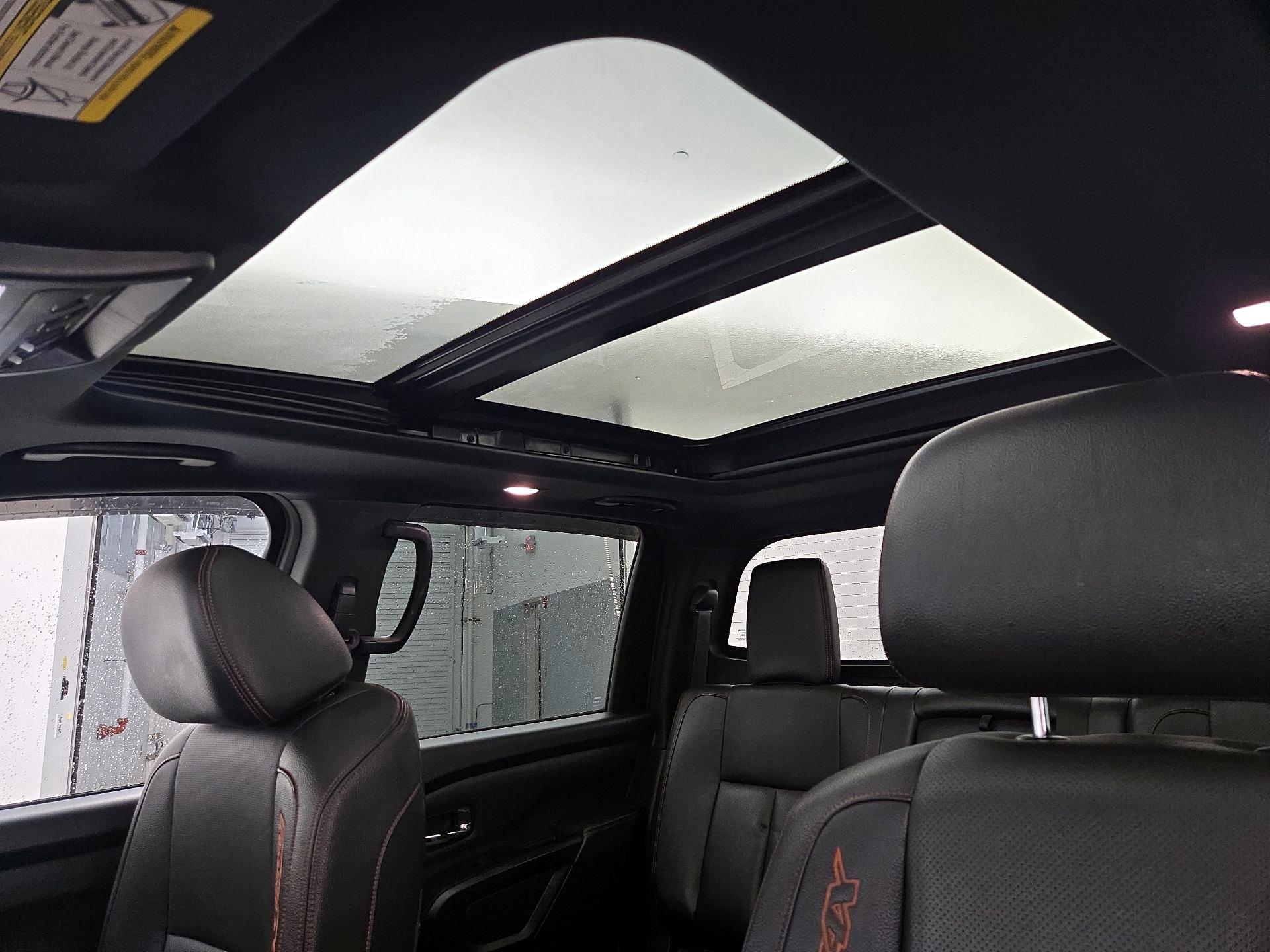 Thumbnail: 2021 Nissan Titan - 20