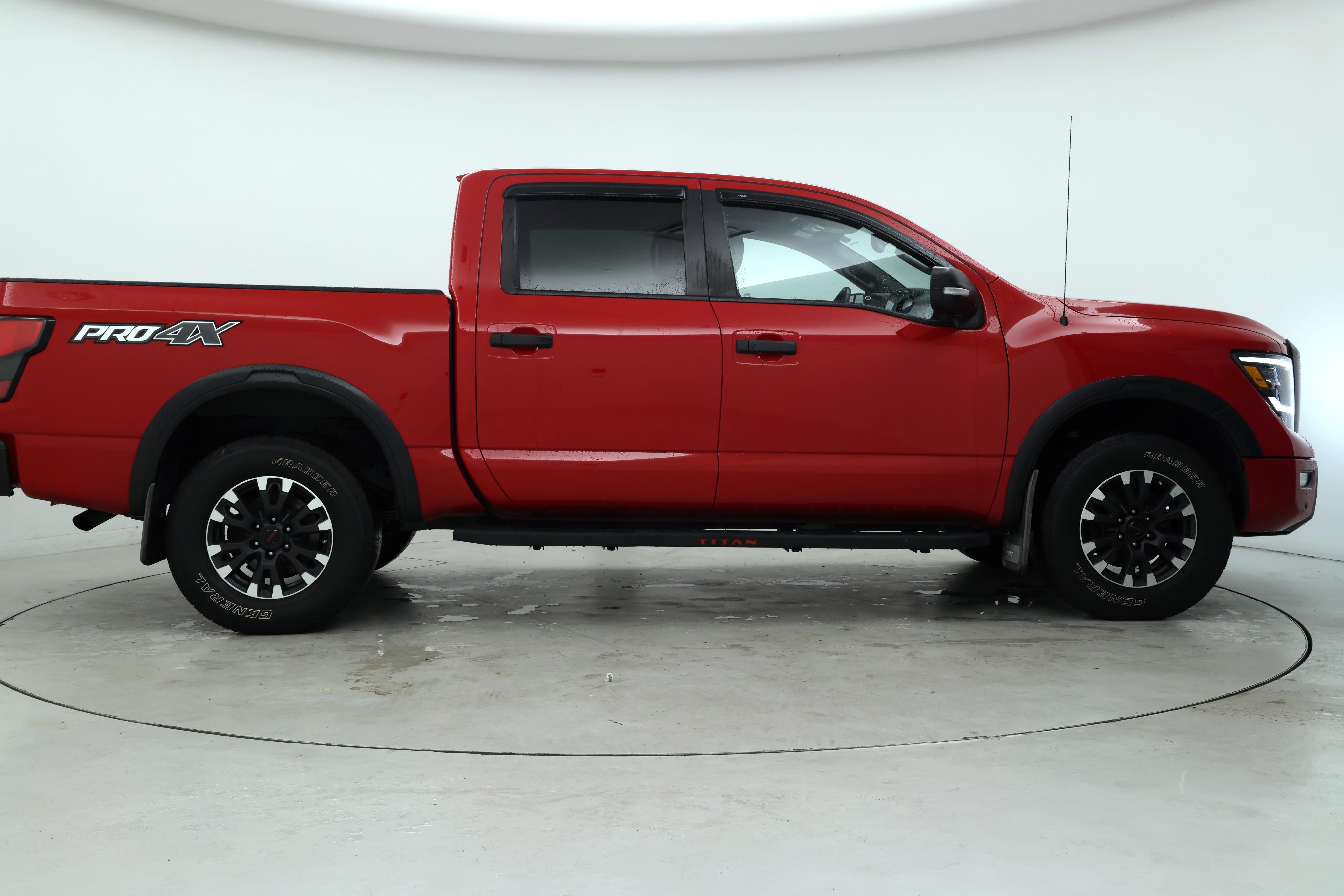 Thumbnail: 2021 Nissan Titan - 7