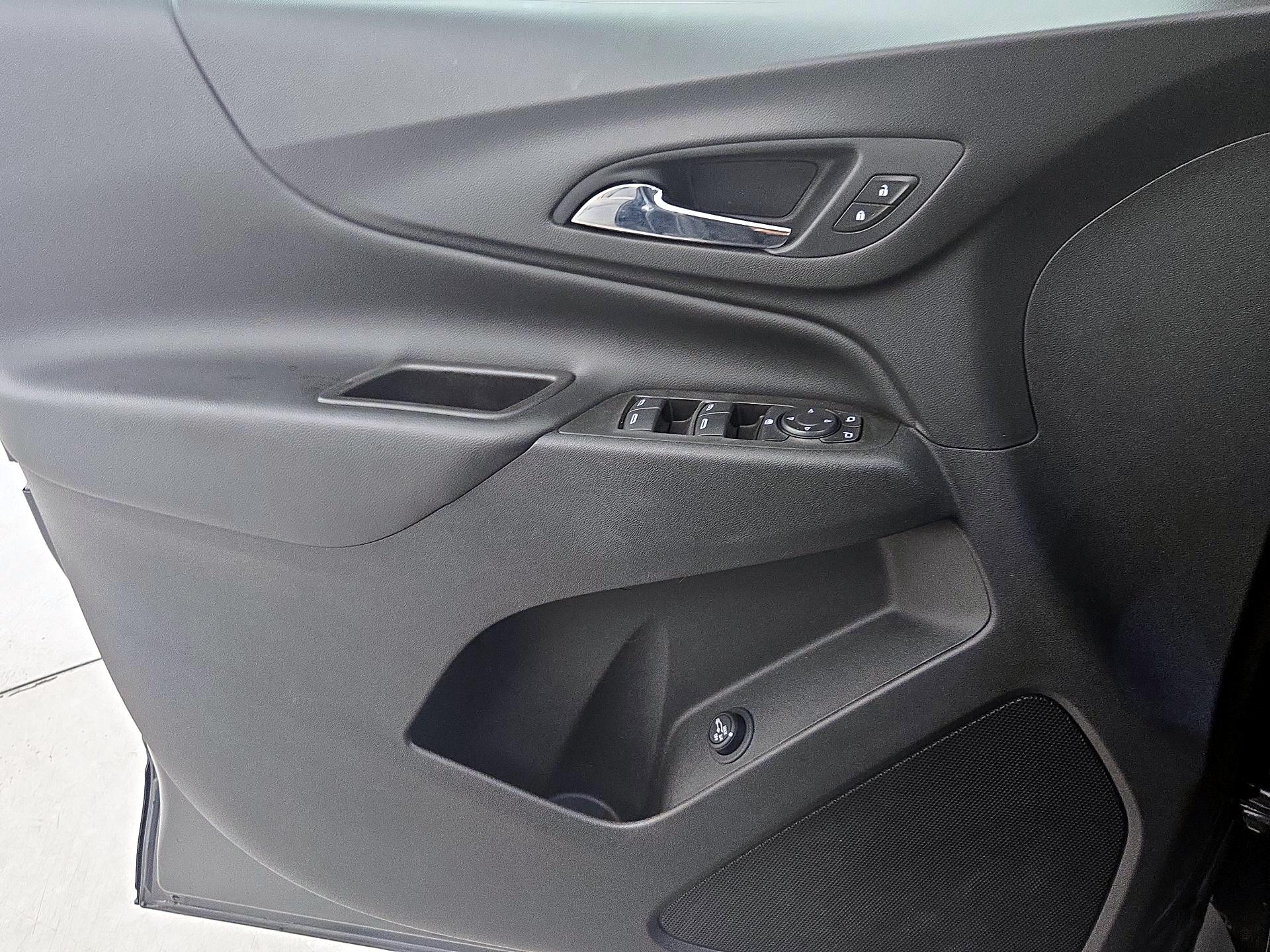 Thumbnail: 2021 Chevrolet Equinox - 12