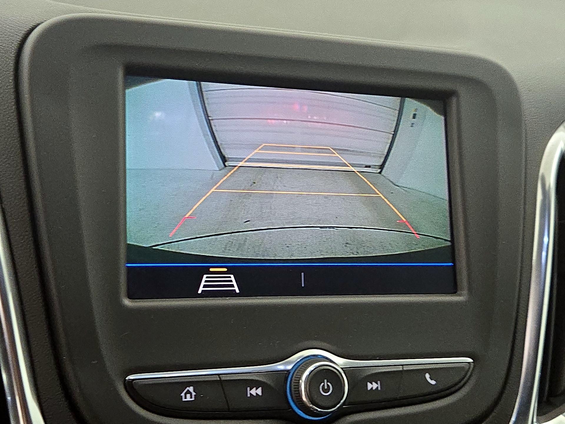 Thumbnail: 2021 Chevrolet Equinox - 14