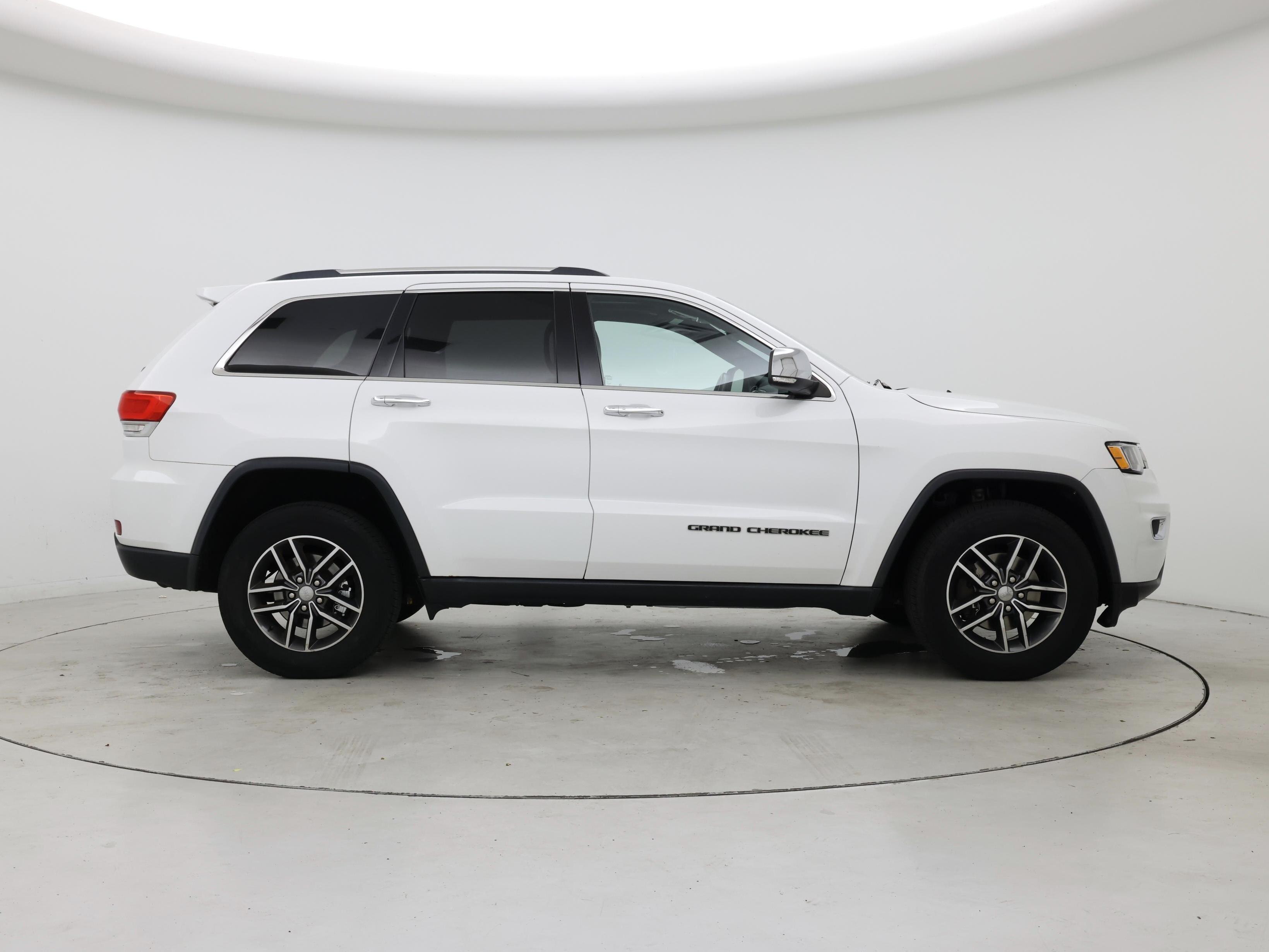 Thumbnail: 2017 Jeep Grand Cherokee - 7