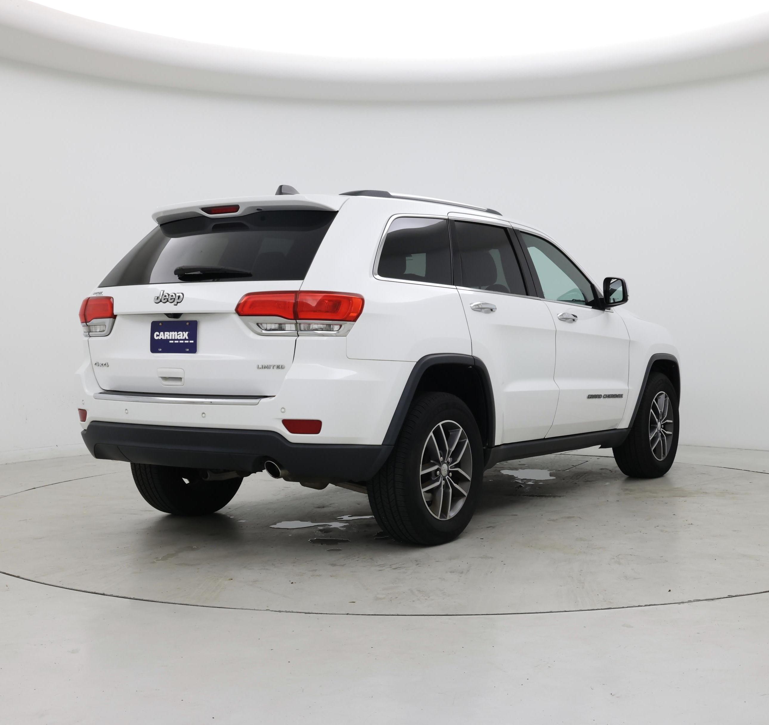 Thumbnail: 2017 Jeep Grand Cherokee - 8