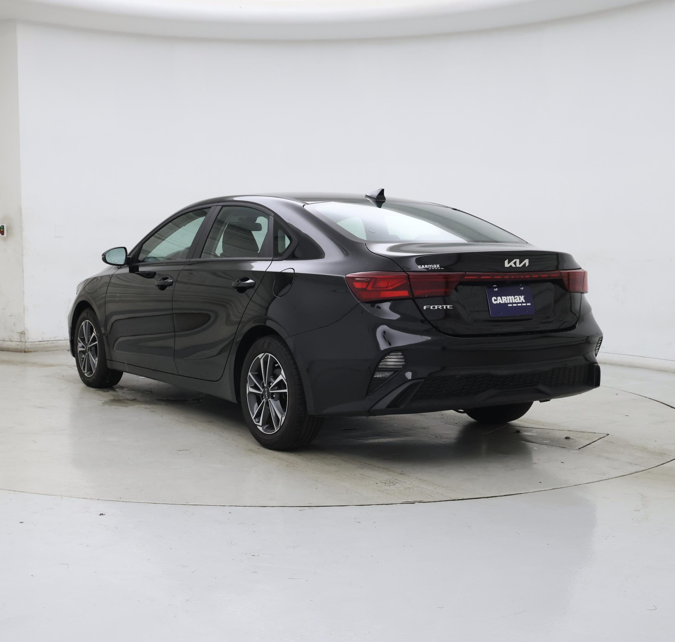 Thumbnail: 2023 Kia Forte - 2