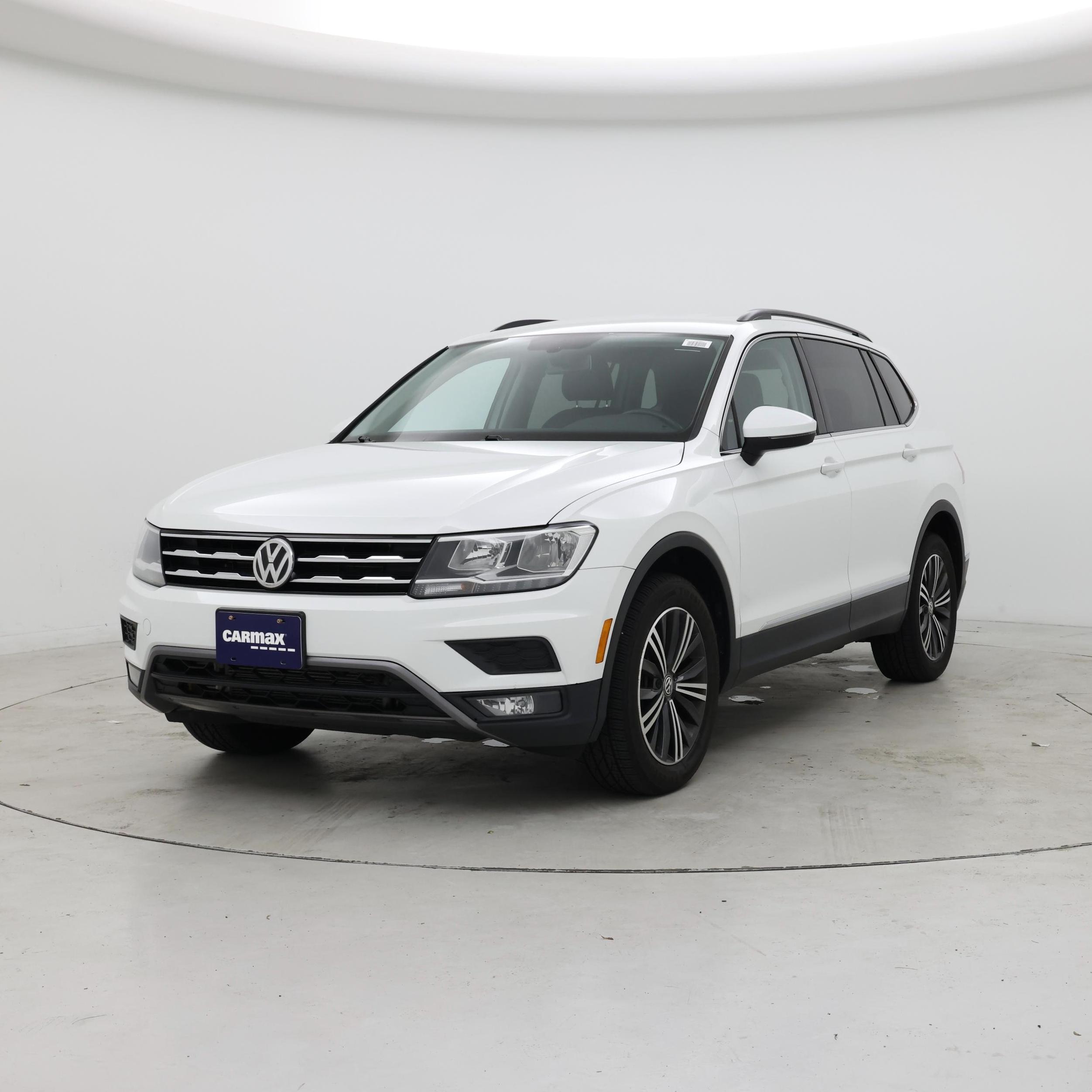 Thumbnail: 2018 Volkswagen Tiguan - 4