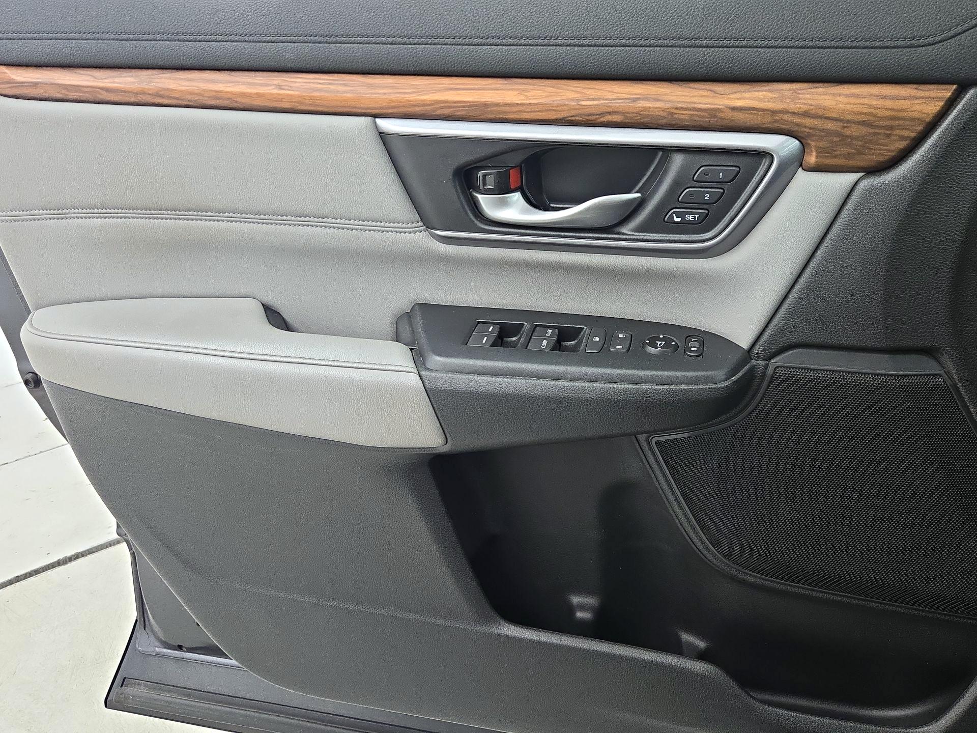Thumbnail: 2017 Honda CR-V - 12