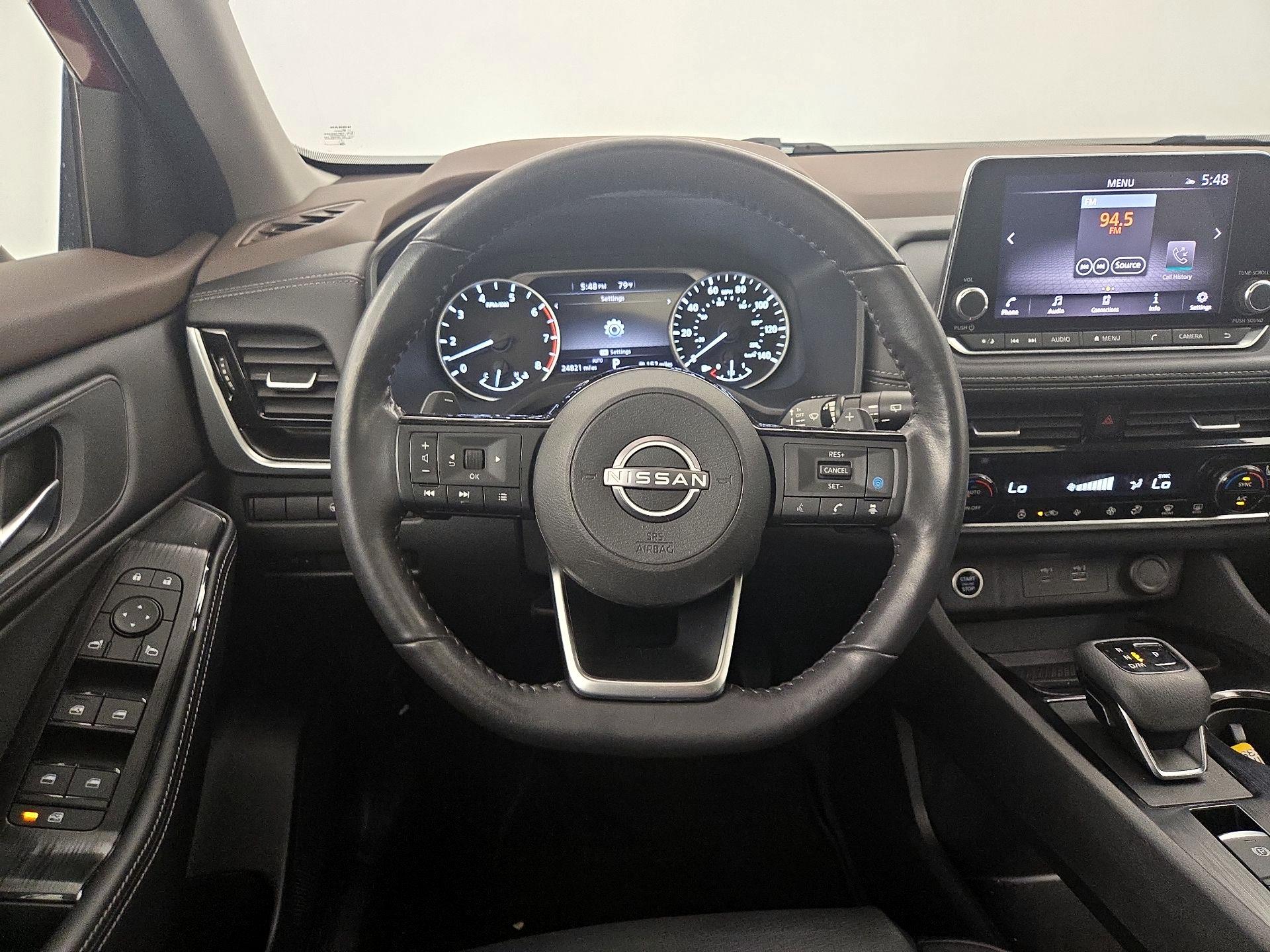 Thumbnail: 2022 Nissan Rogue - 10