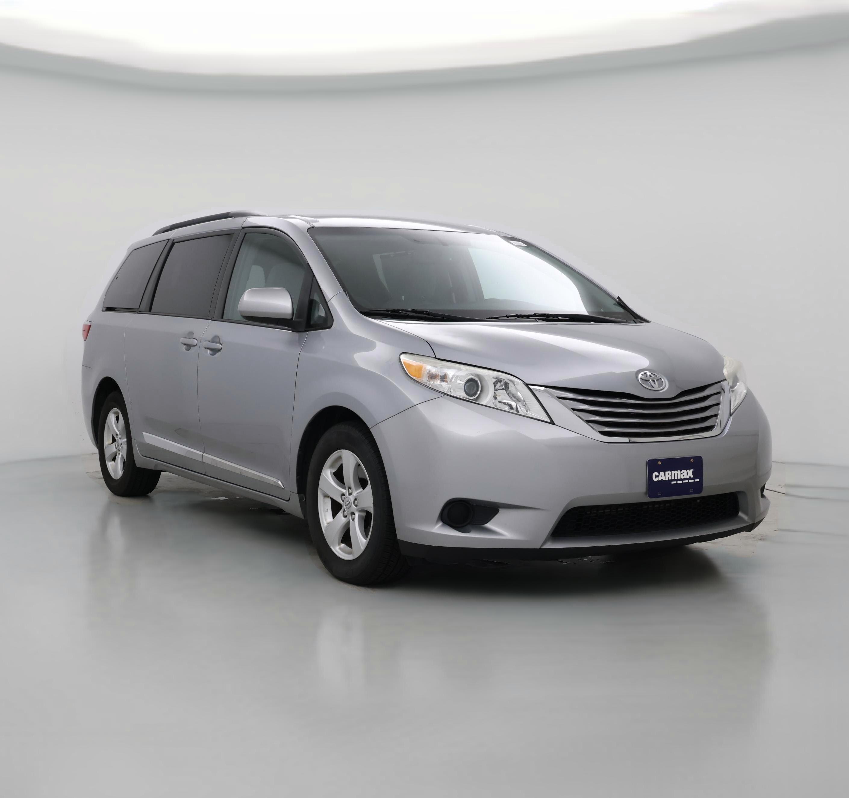Thumbnail: 2015 Toyota Sienna - 1