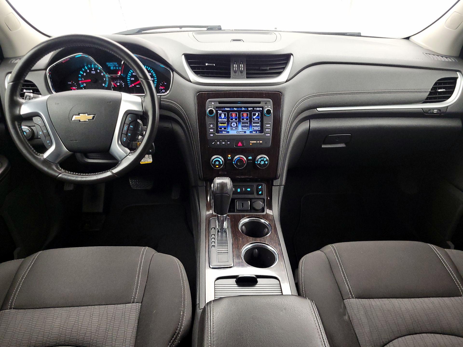 Thumbnail: 2017 Chevrolet Traverse - 9