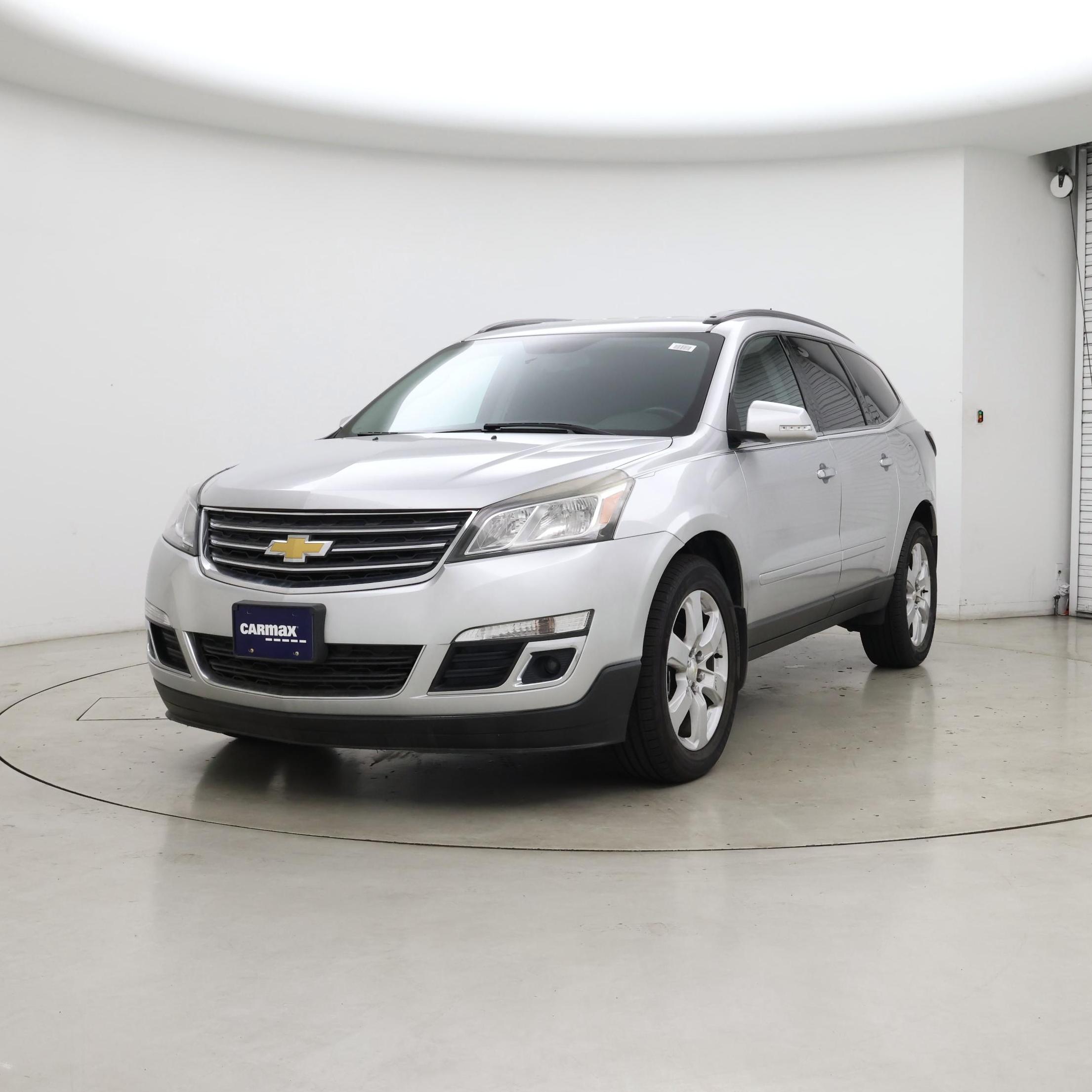 Thumbnail: 2017 Chevrolet Traverse - 4