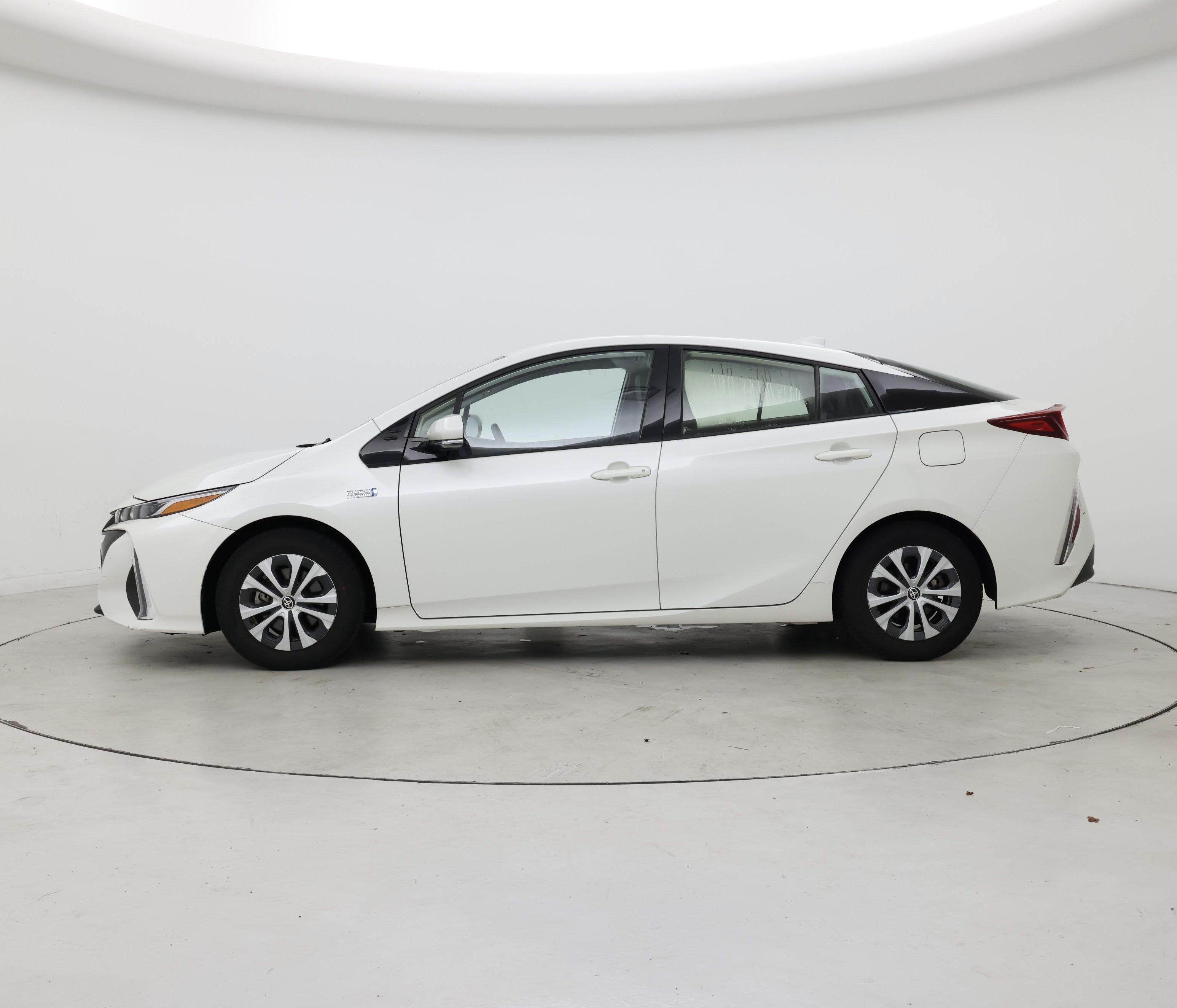 Thumbnail: 2020 Toyota Prius Prime - 3