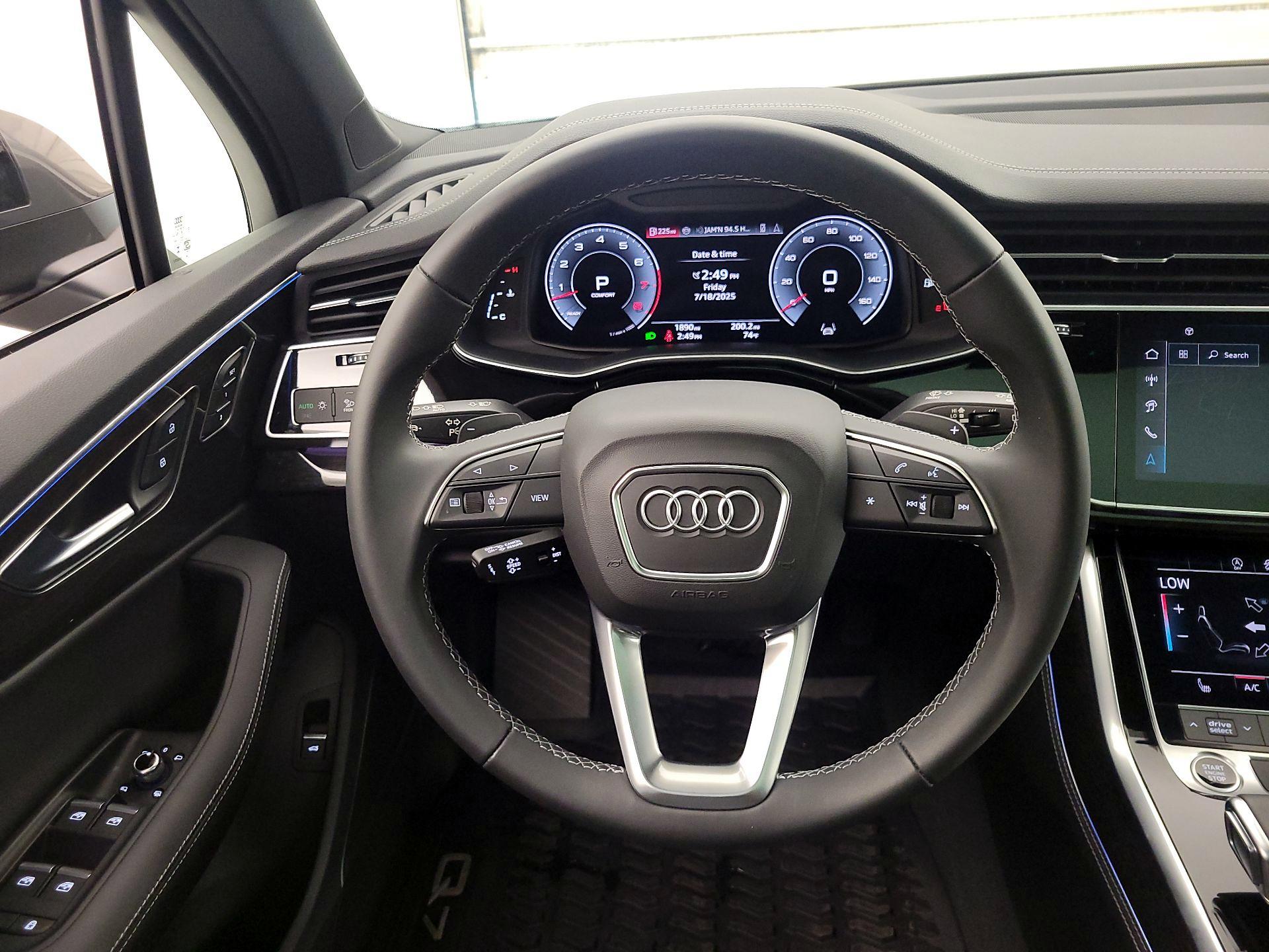 Thumbnail: 2025 Audi Q7 - 10