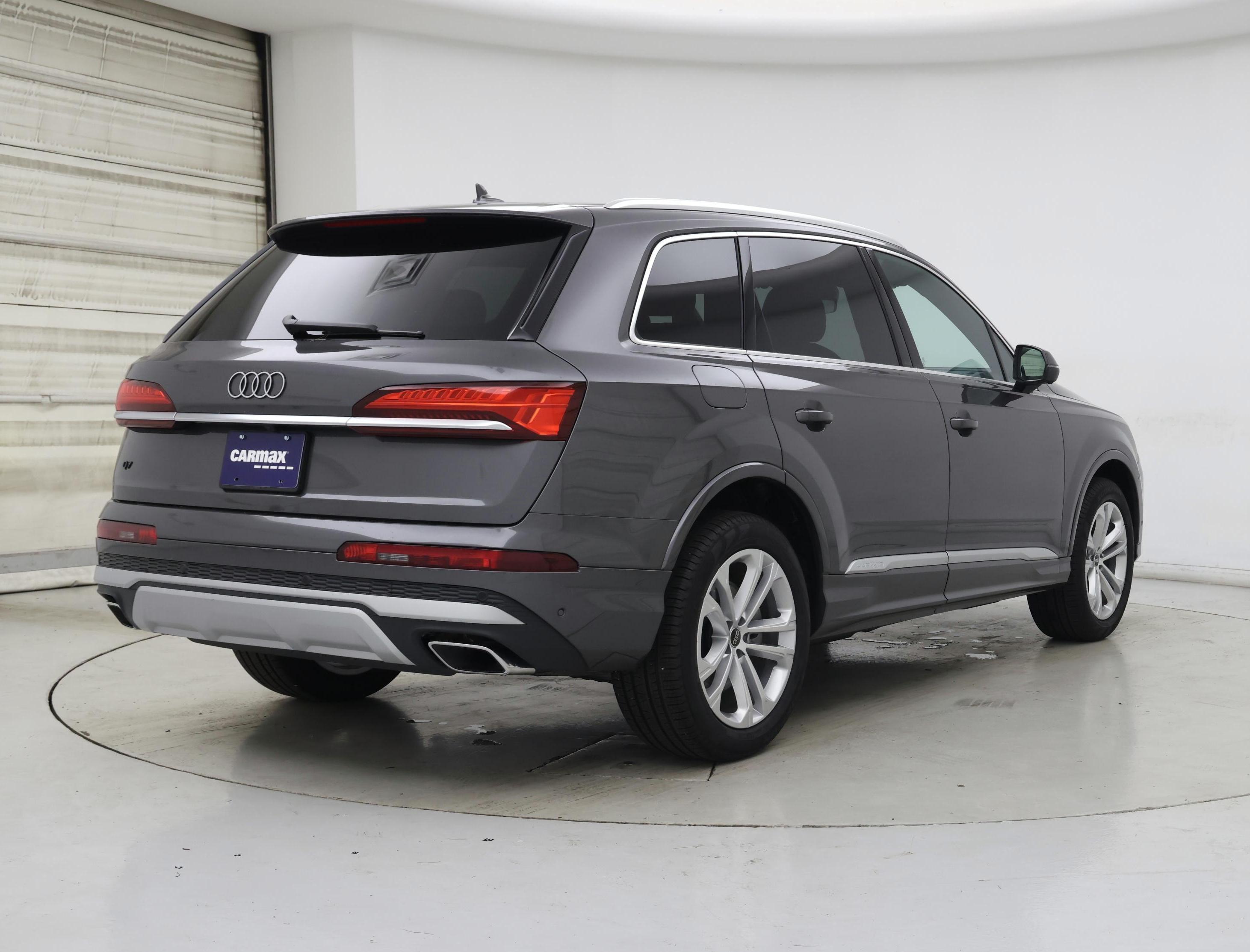 Thumbnail: 2025 Audi Q7 - 8