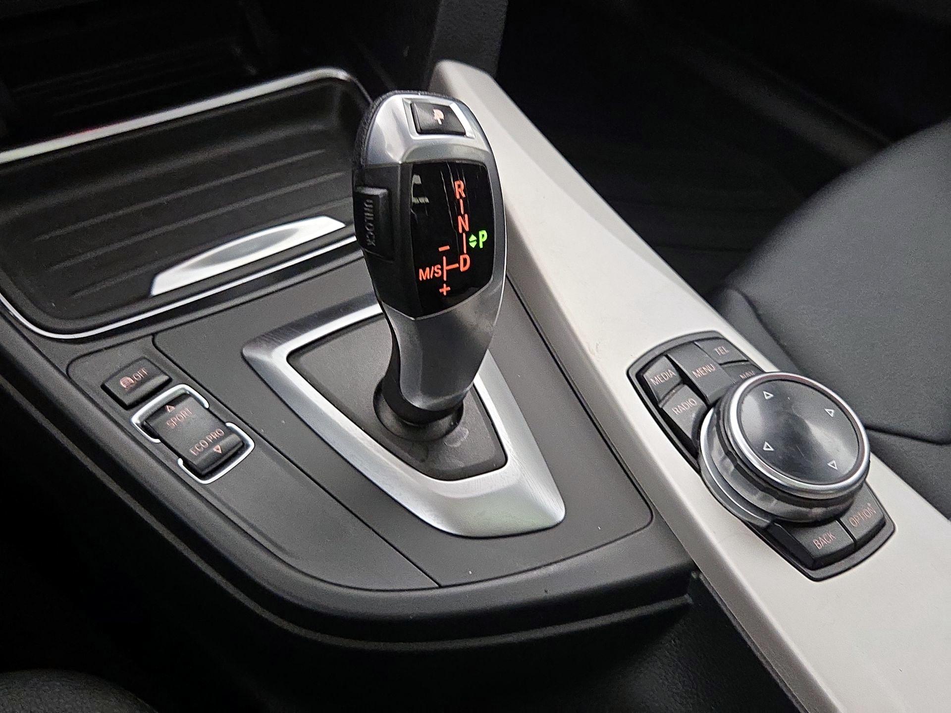 Thumbnail: 2014 BMW 3 Series - 17