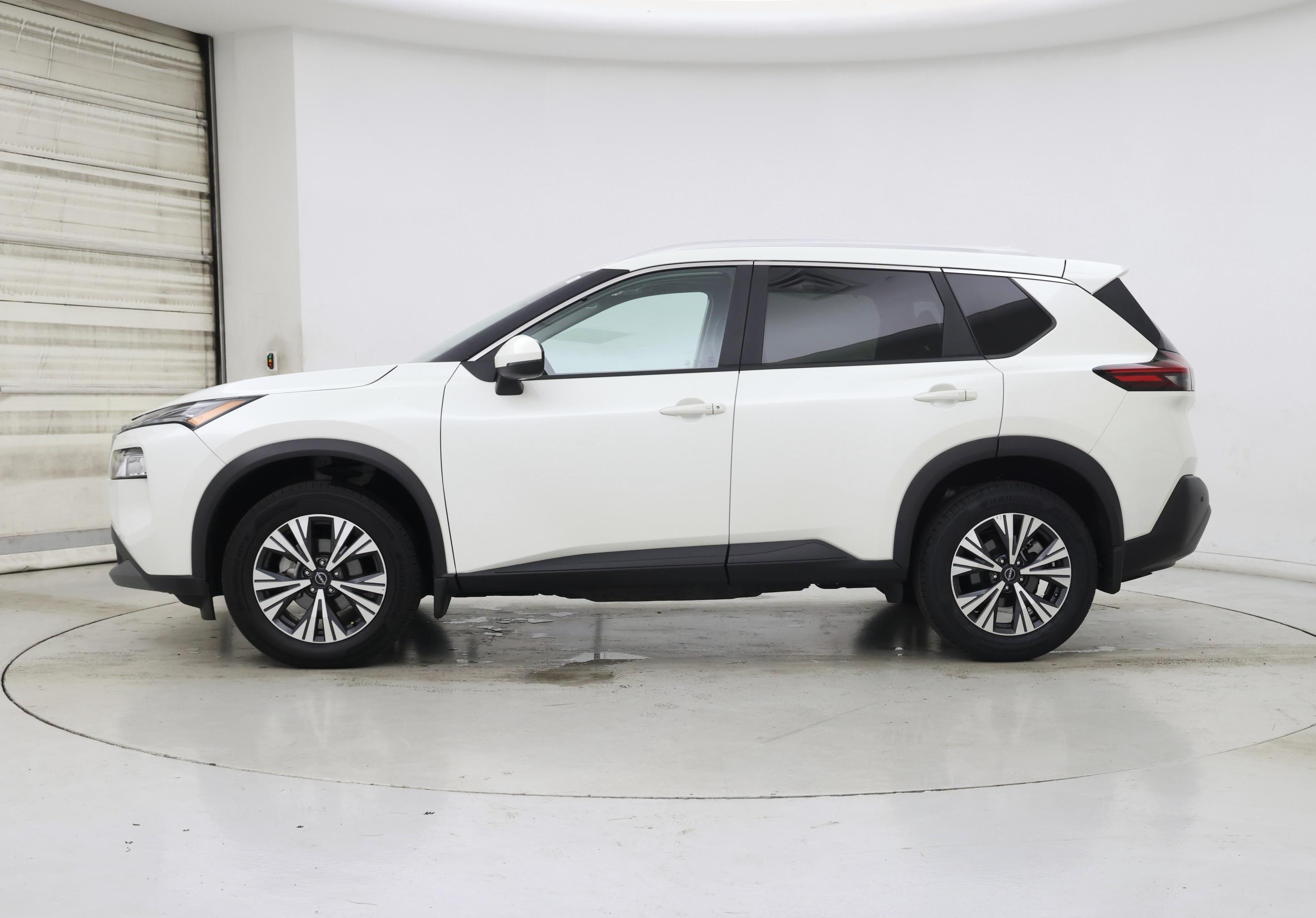 Thumbnail: 2023 Nissan Rogue - 3