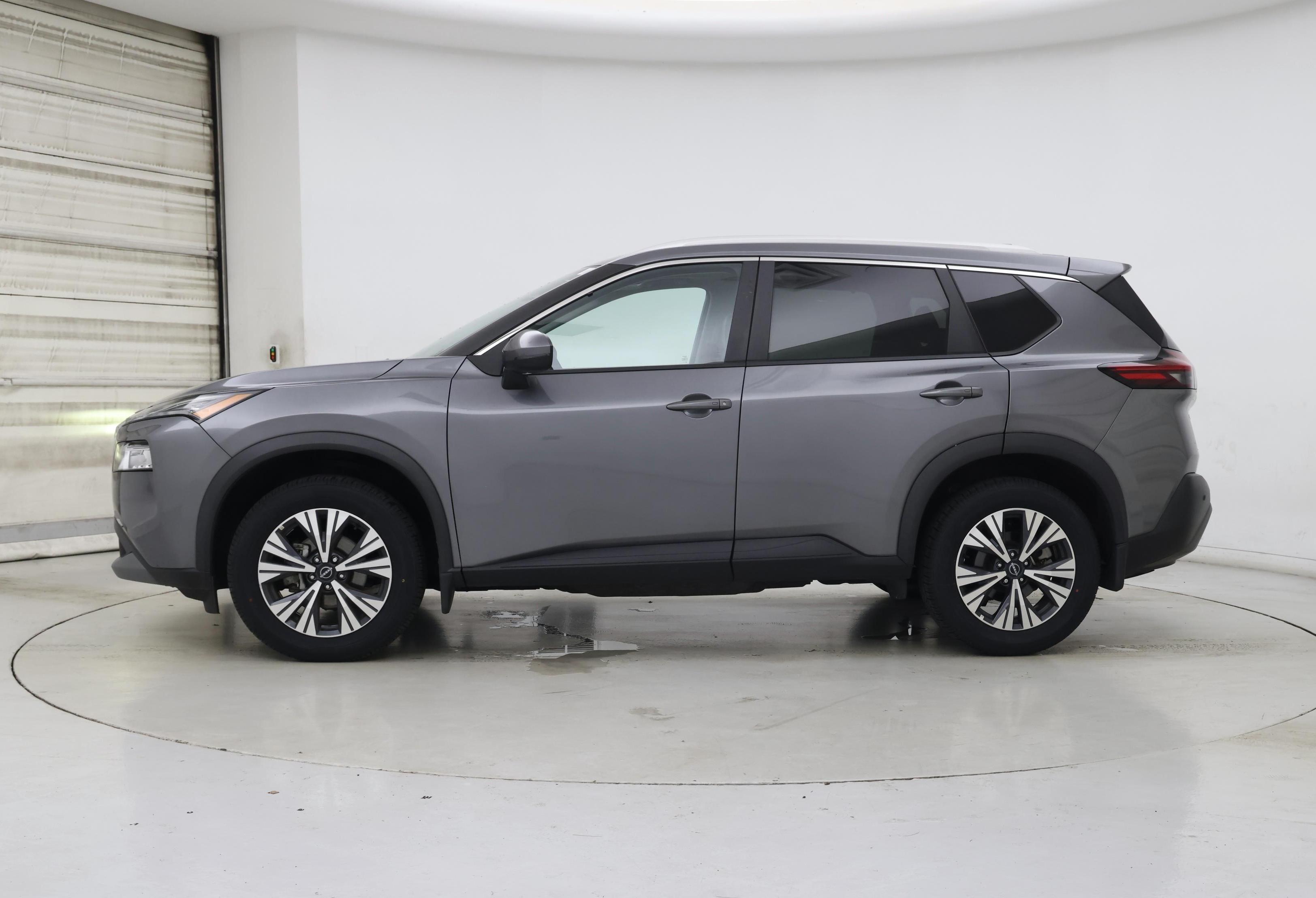 Thumbnail: 2022 Nissan Rogue - 3