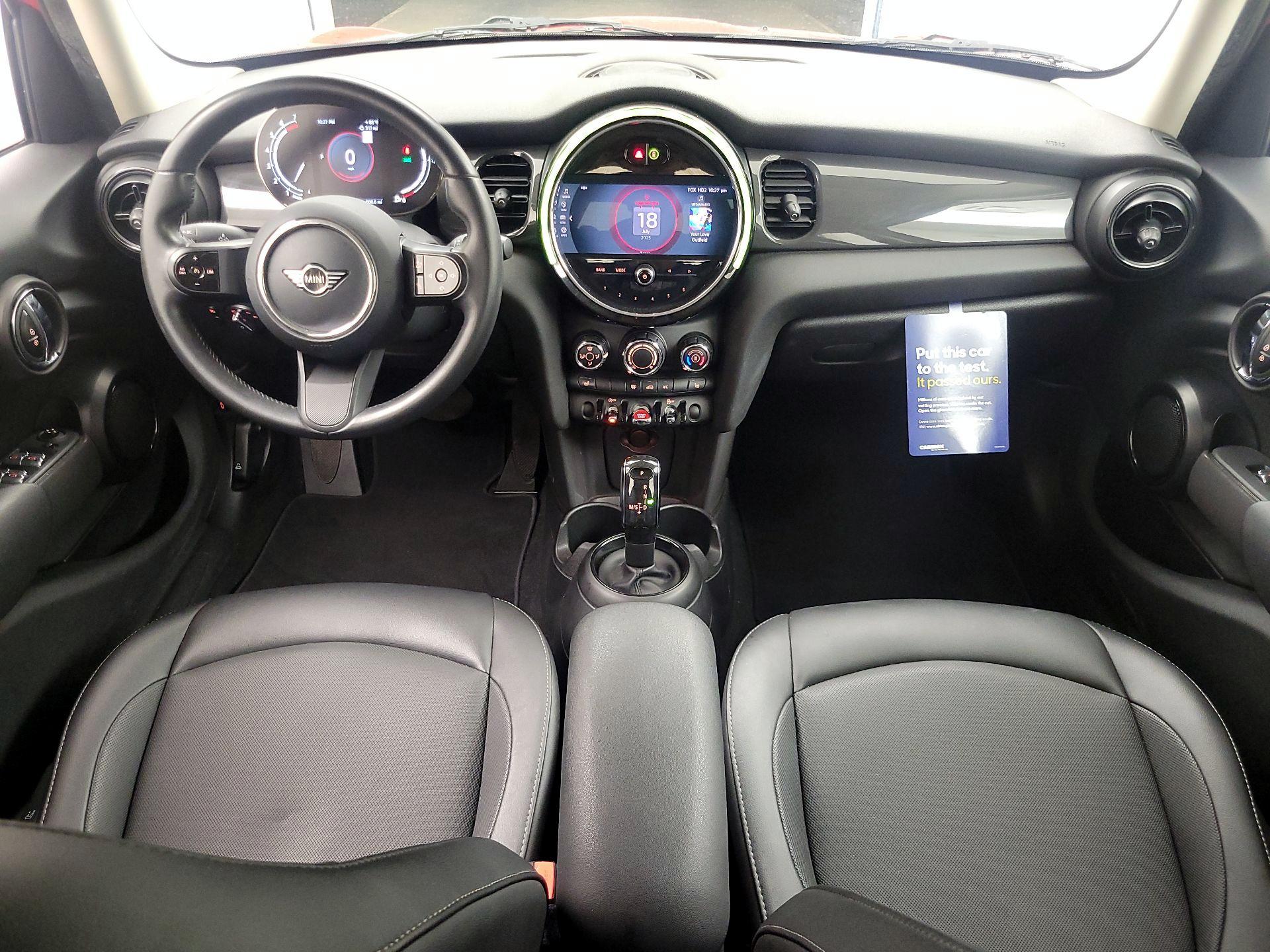 Thumbnail: 2022 MINI Cooper Hardtop - 9