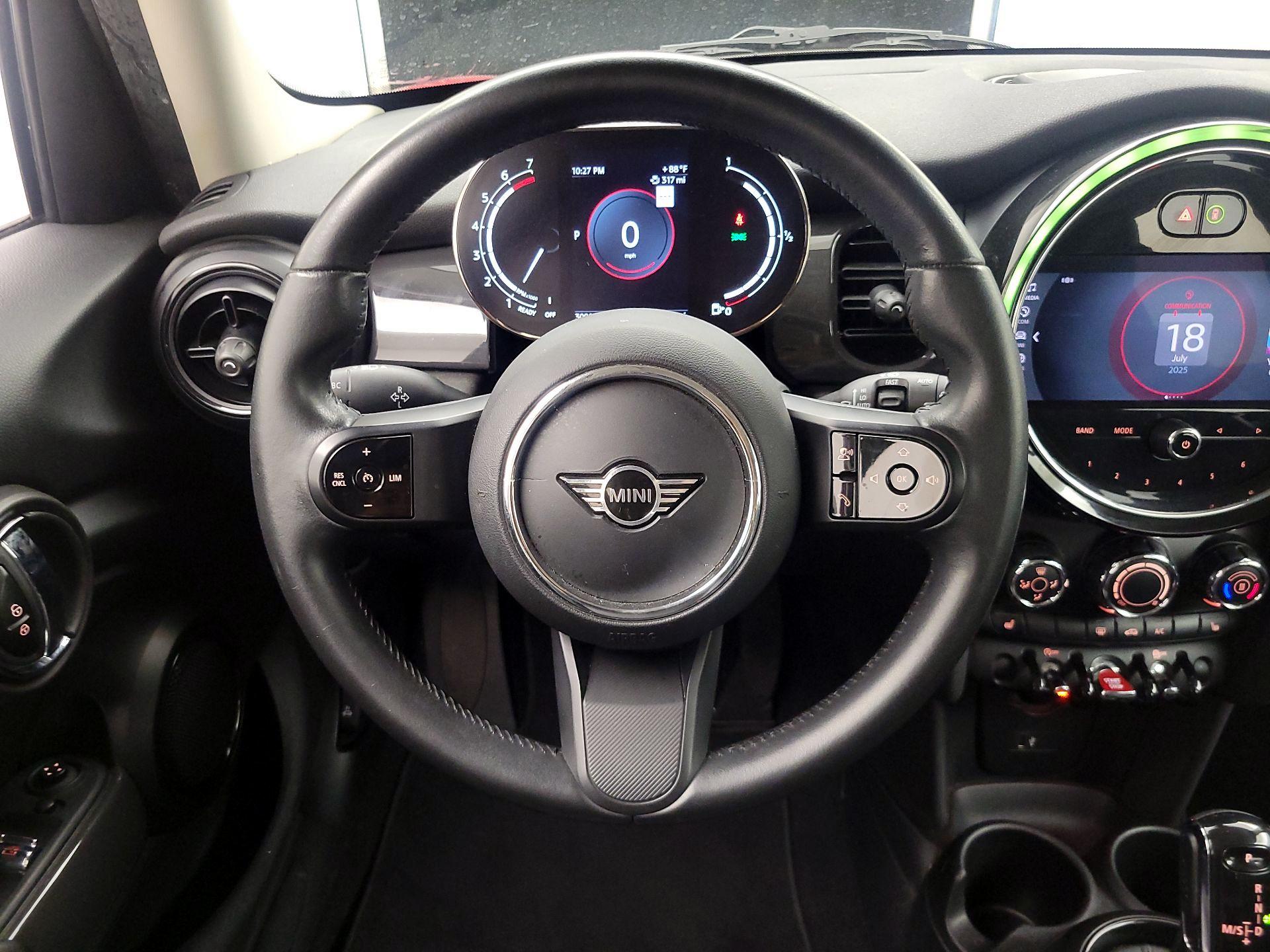 Thumbnail: 2022 MINI Cooper Hardtop - 10