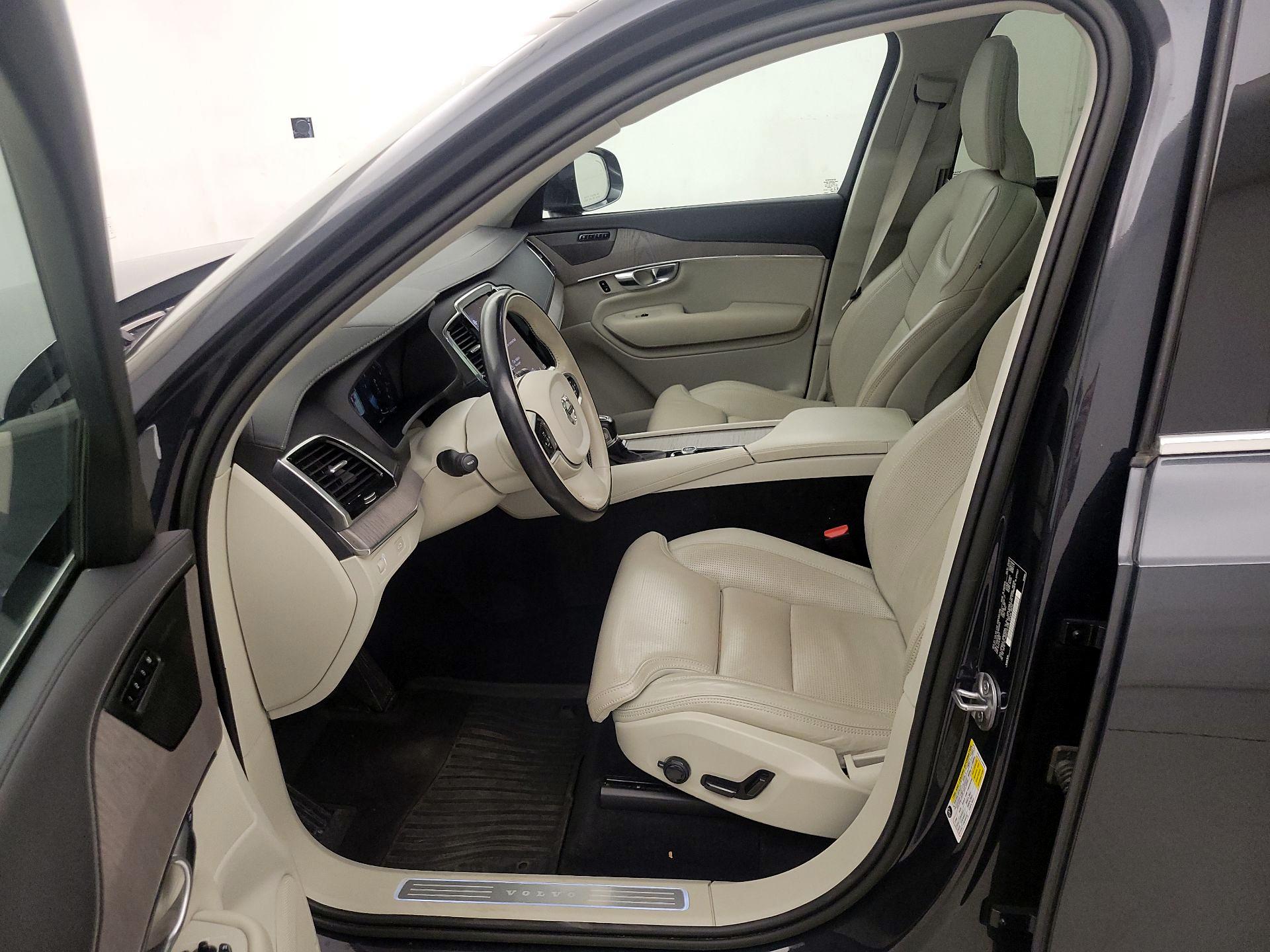 Thumbnail: 2022 Volvo XC90 - 11