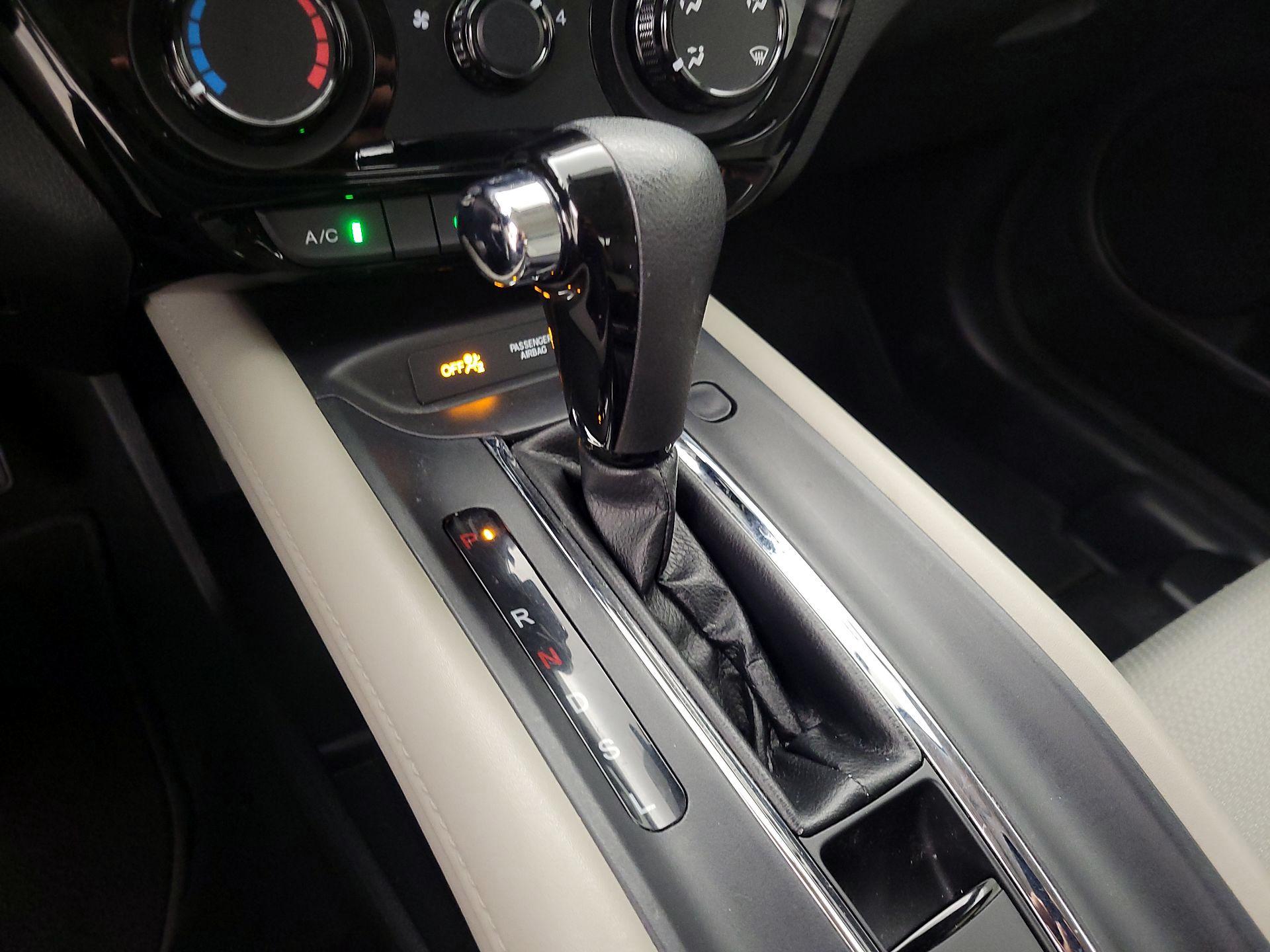 Thumbnail: 2019 Honda HR-V - 17