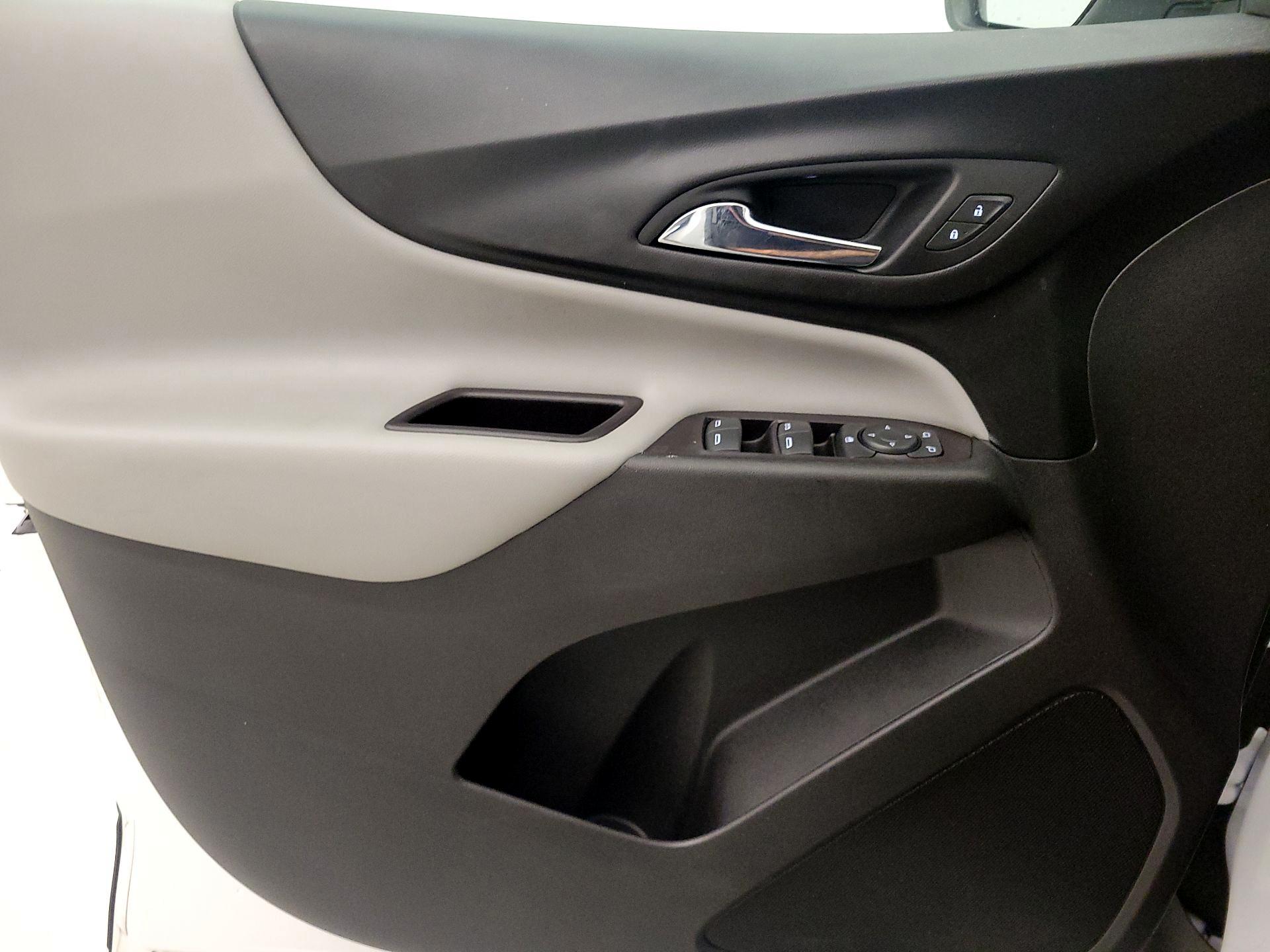 Thumbnail: 2022 Chevrolet Equinox - 12