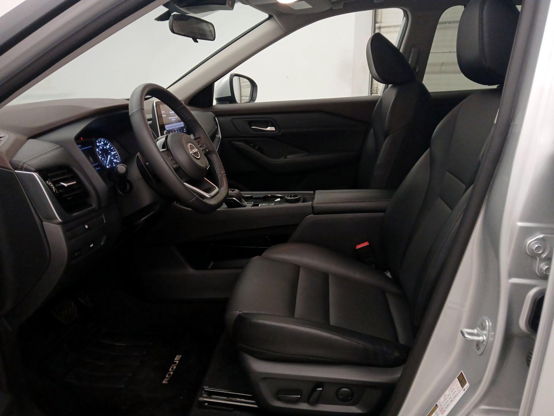 Thumbnail: 2023 Nissan Rogue - 11