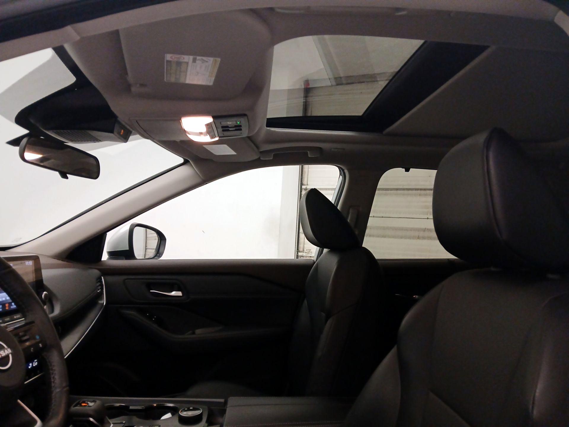 Thumbnail: 2023 Nissan Rogue - 19