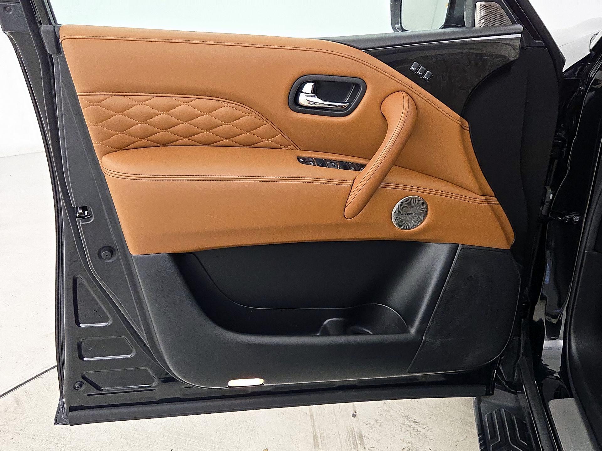 Thumbnail: 2024 INFINITI QX80 - 12