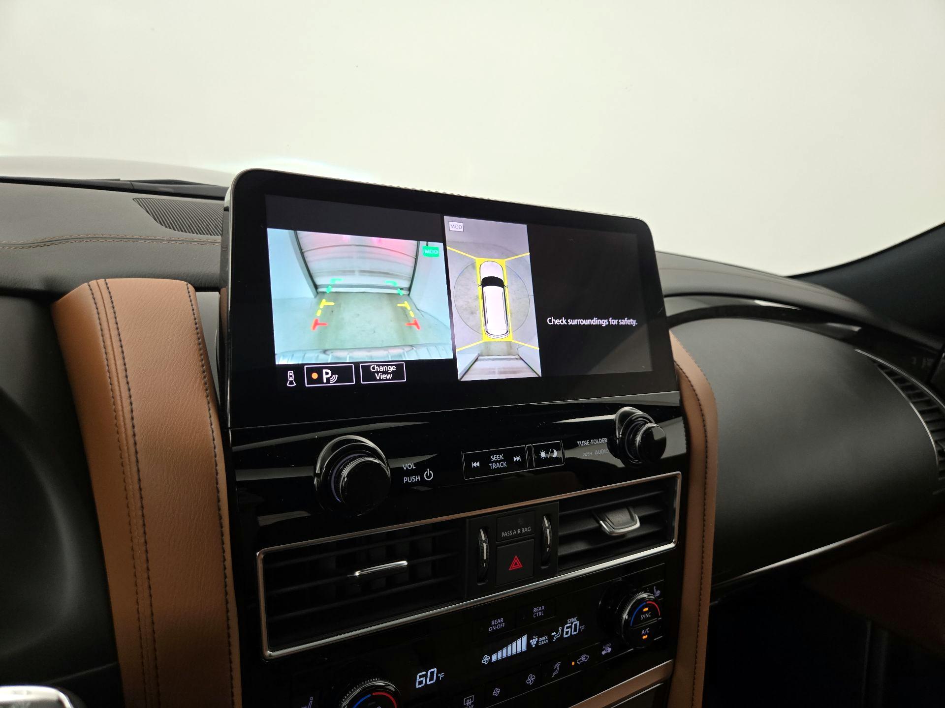 Thumbnail: 2024 INFINITI QX80 - 15